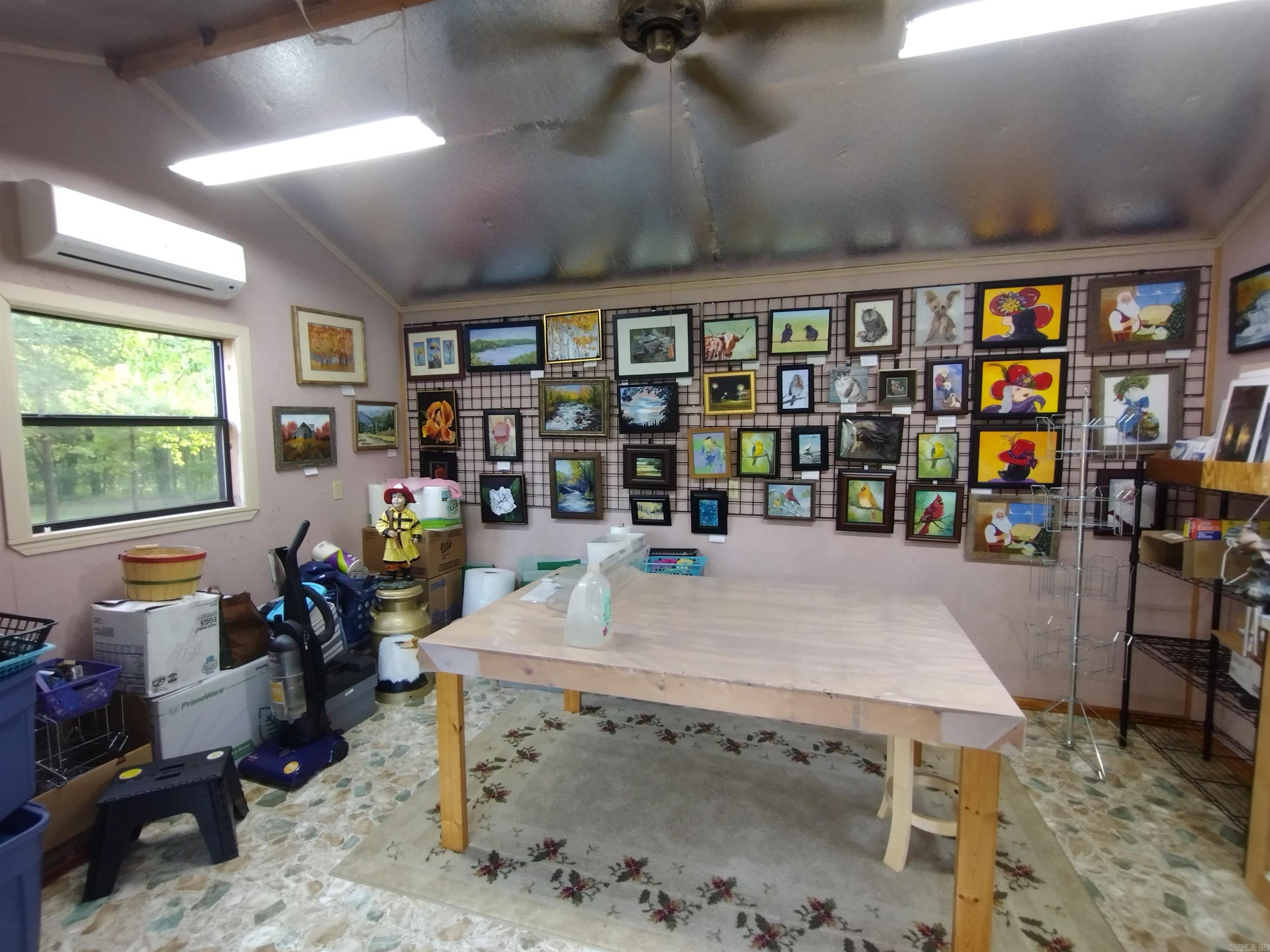 227  Lord LN  Mountain View, AR