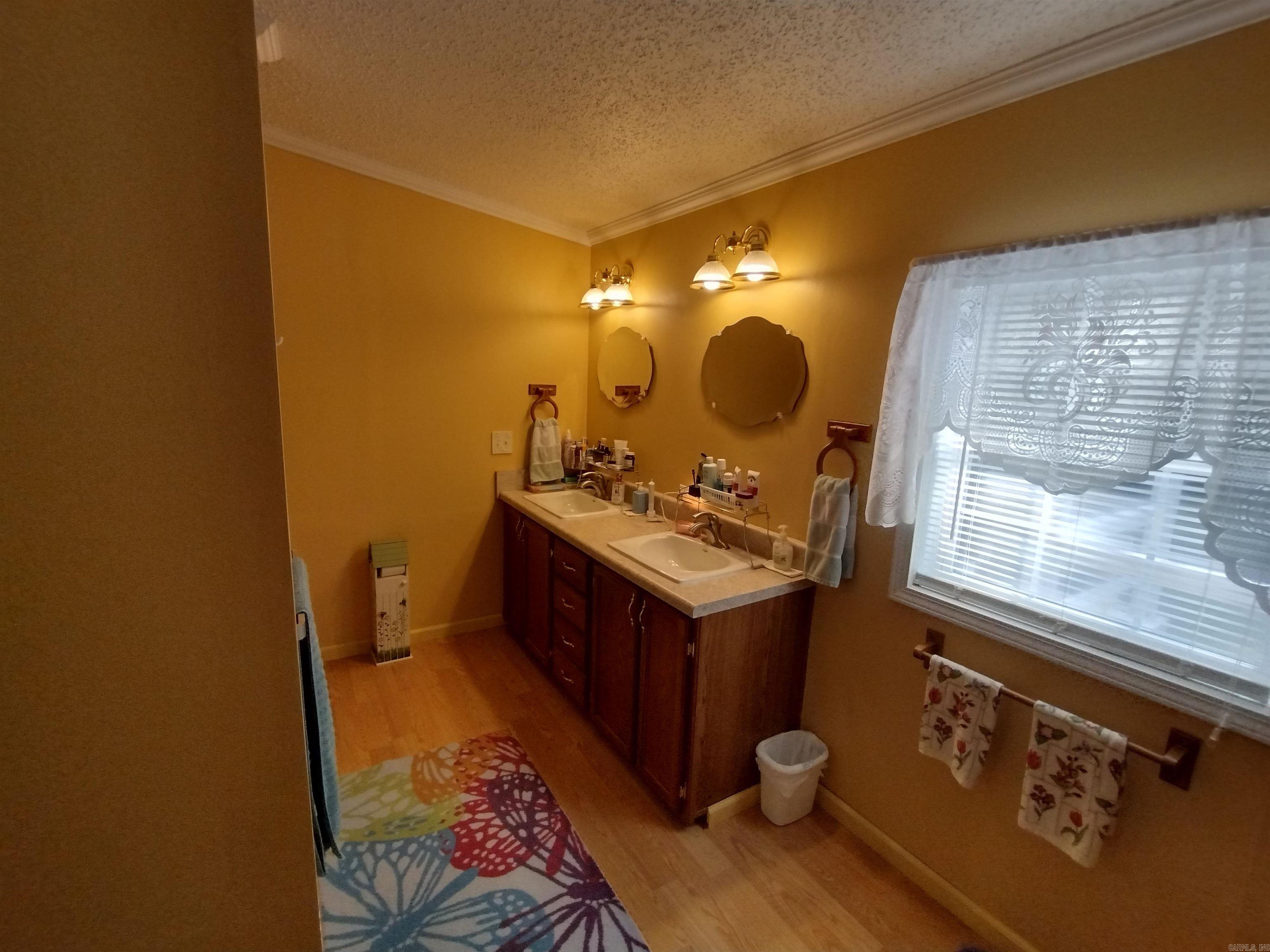 227  Lord LN  Mountain View, AR