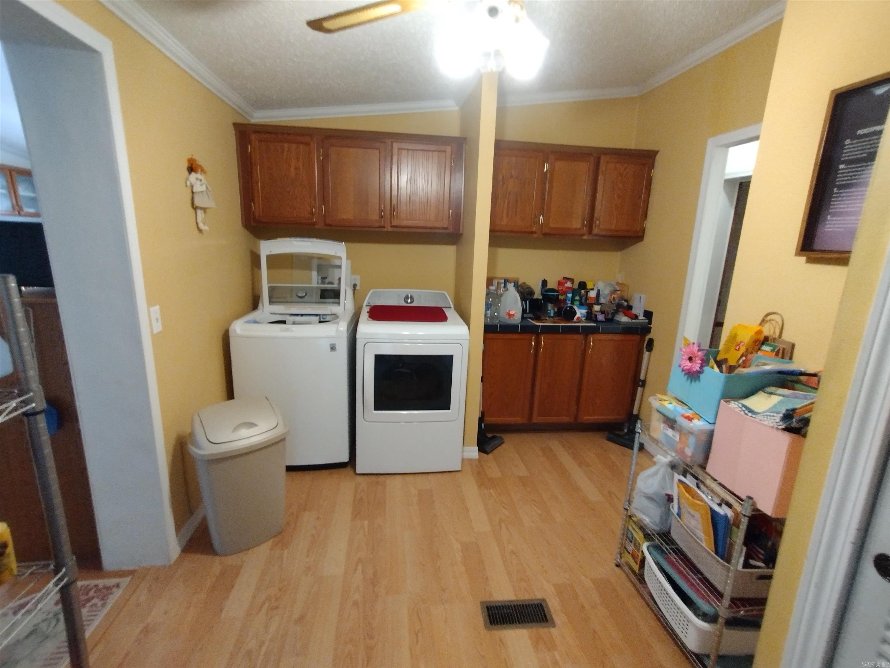 227  Lord LN  Mountain View, AR