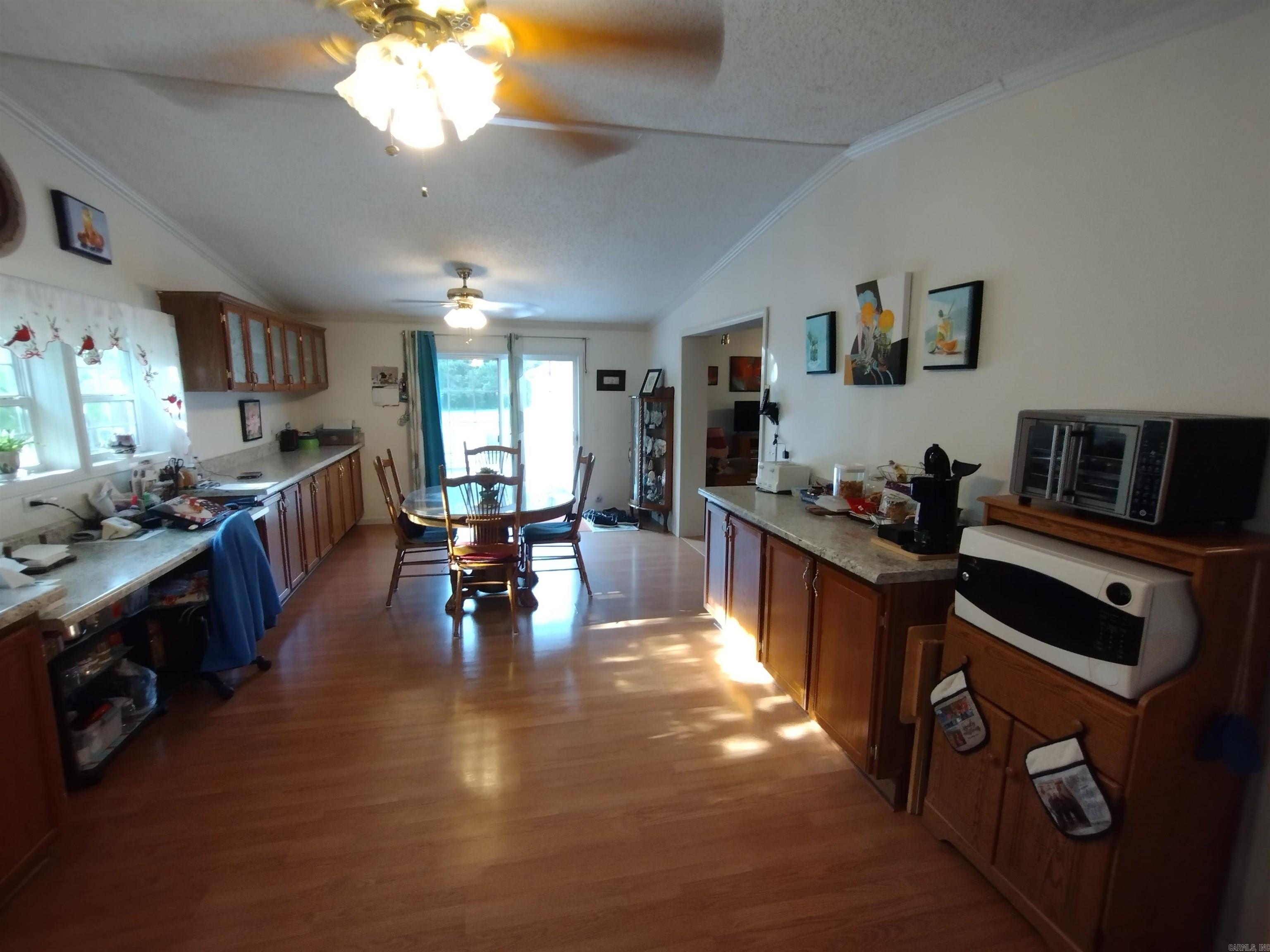 227  Lord LN  Mountain View, AR
