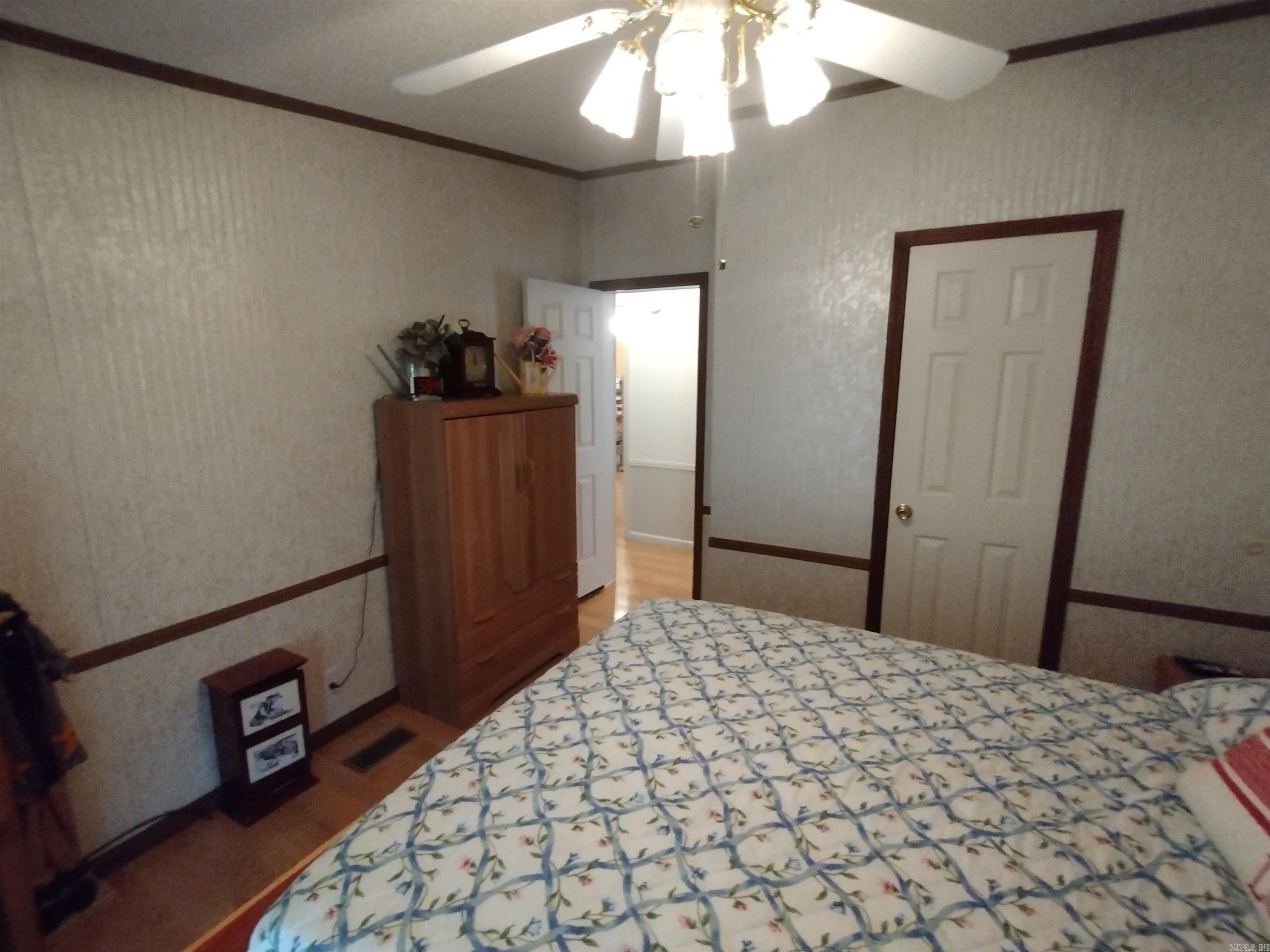 227  Lord LN  Mountain View, AR