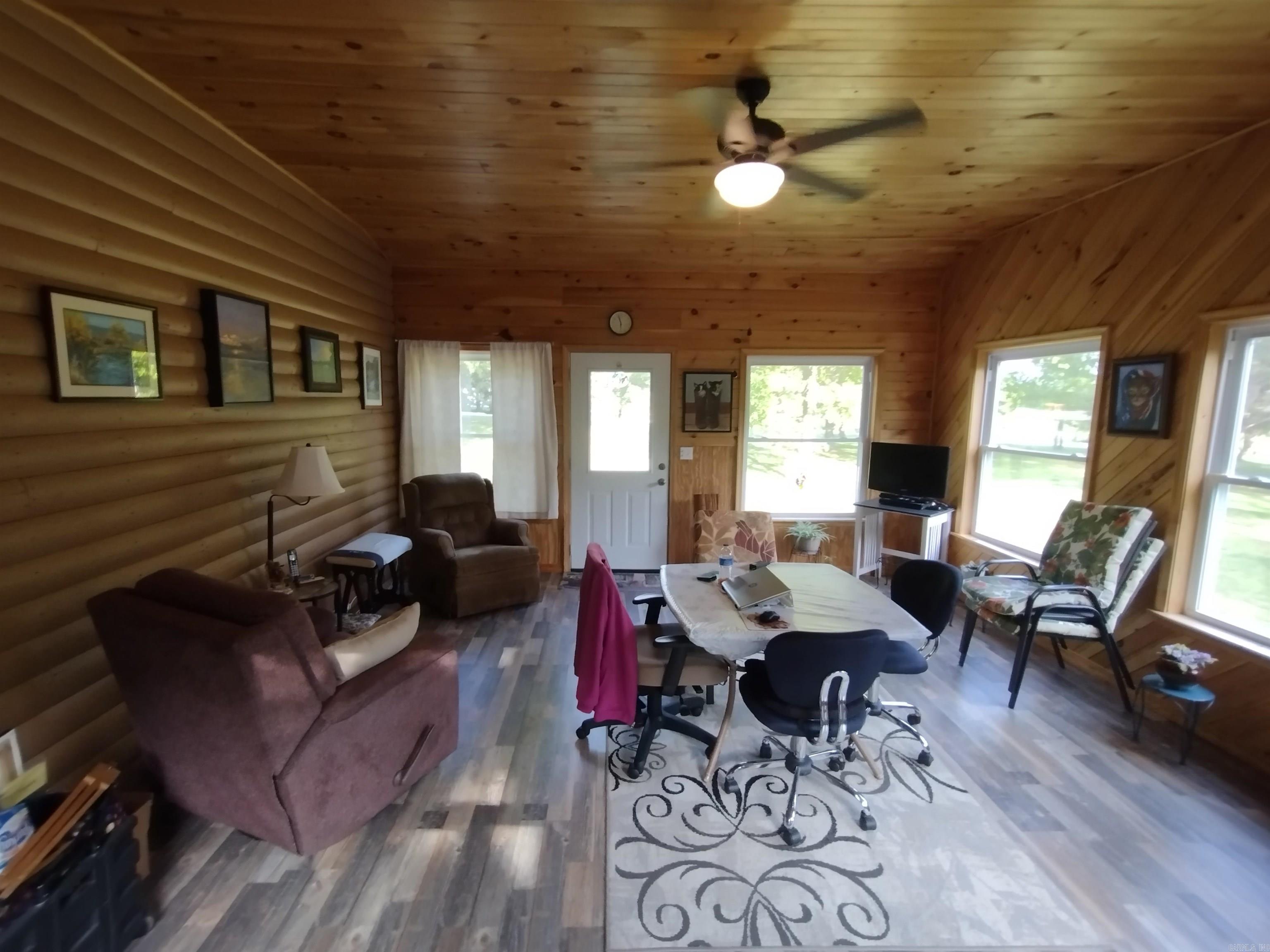 227  Lord LN  Mountain View, AR