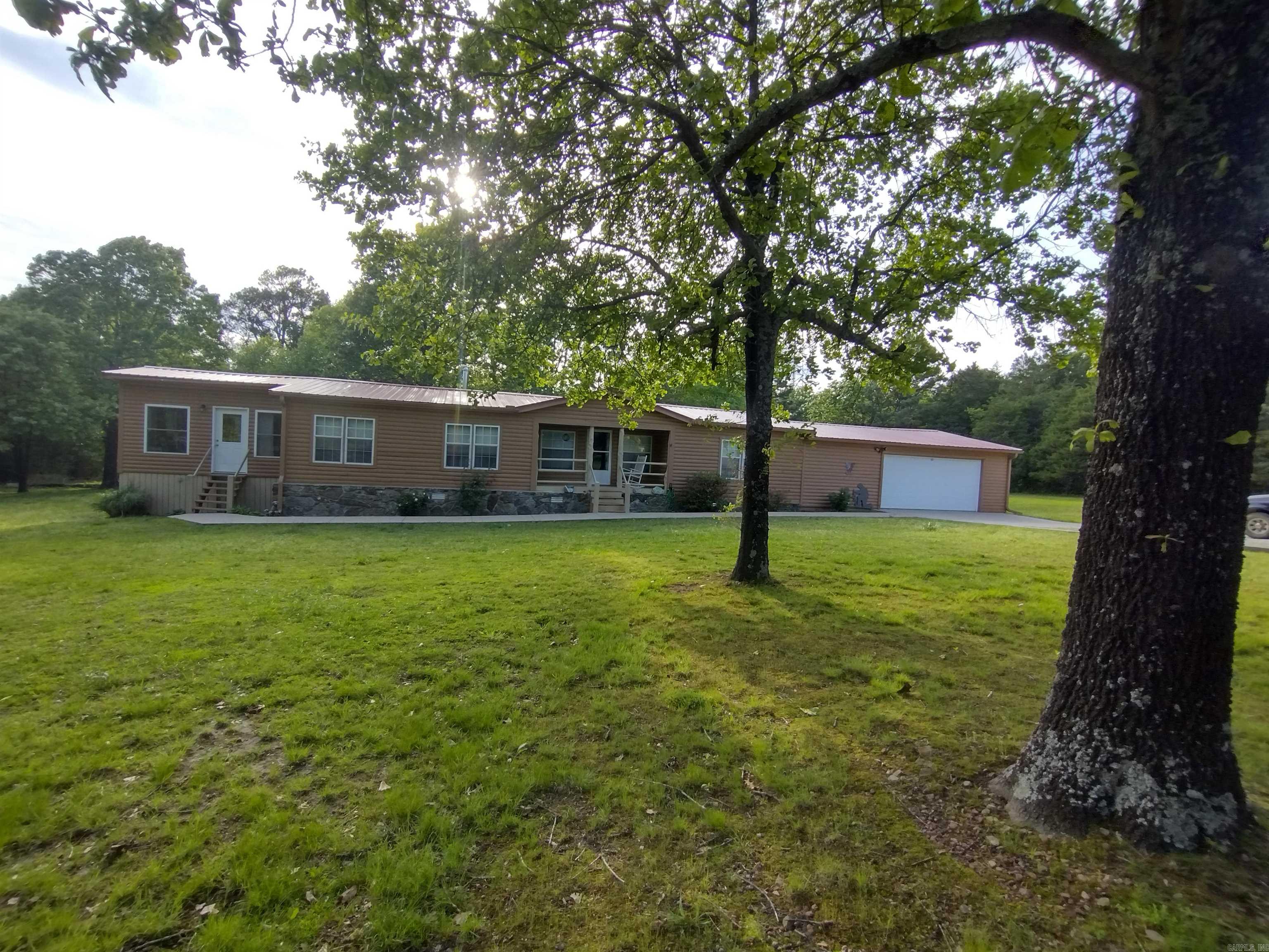 227  Lord LN  Mountain View, AR