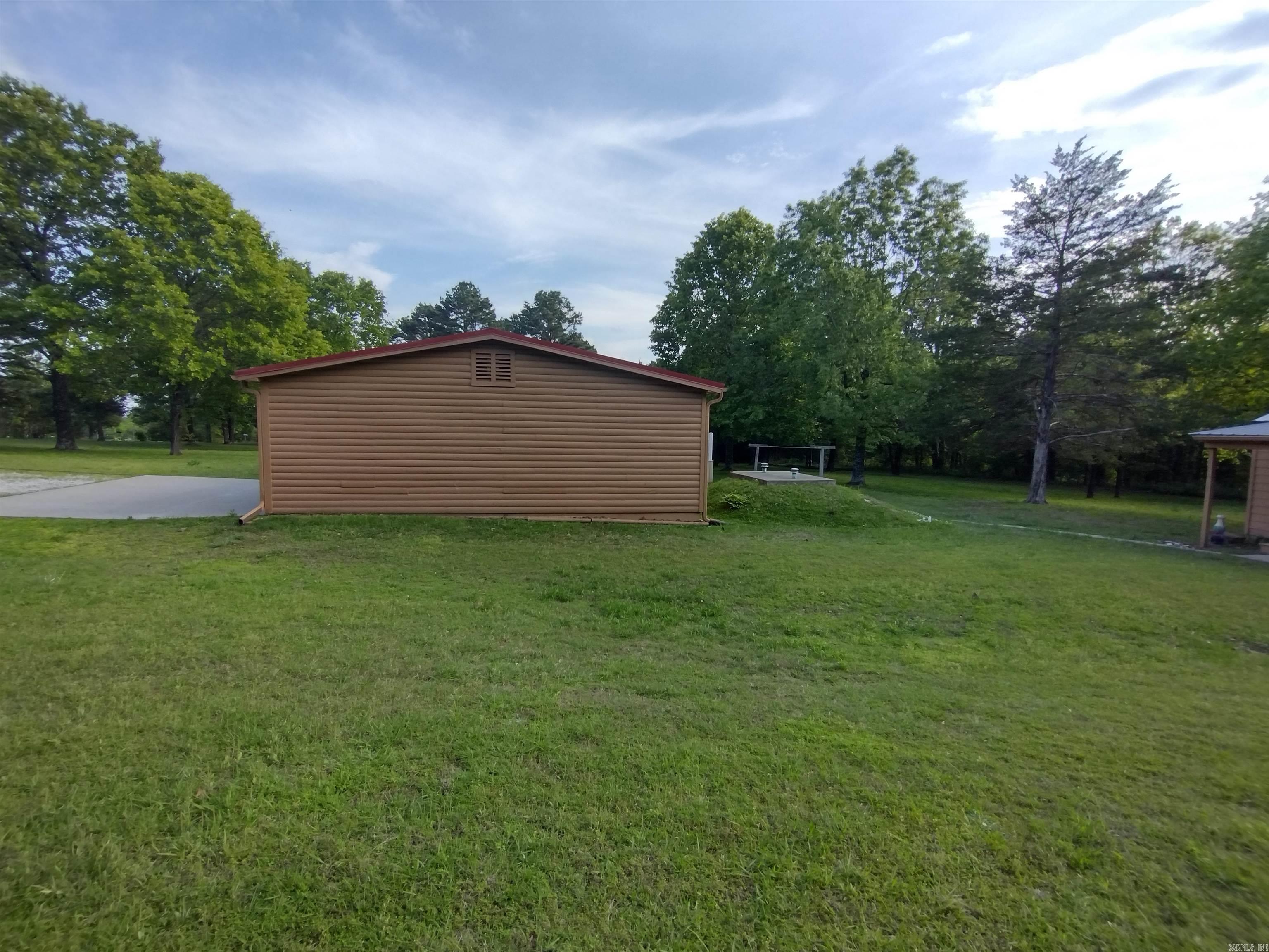 227  Lord LN  Mountain View, AR