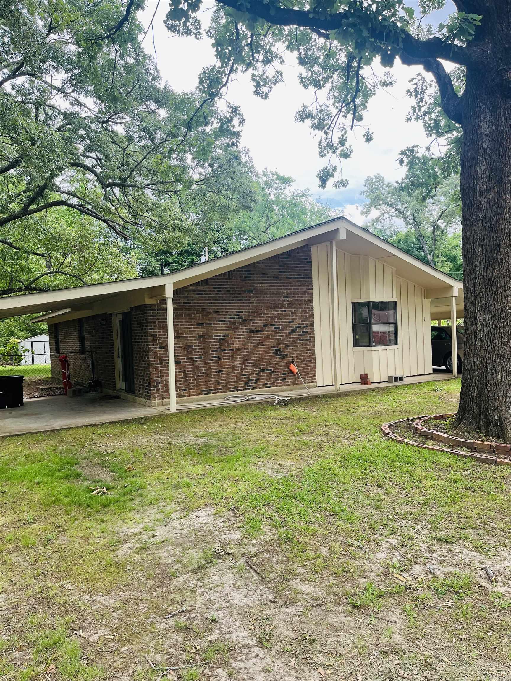 407  Elm  Monticello, AR