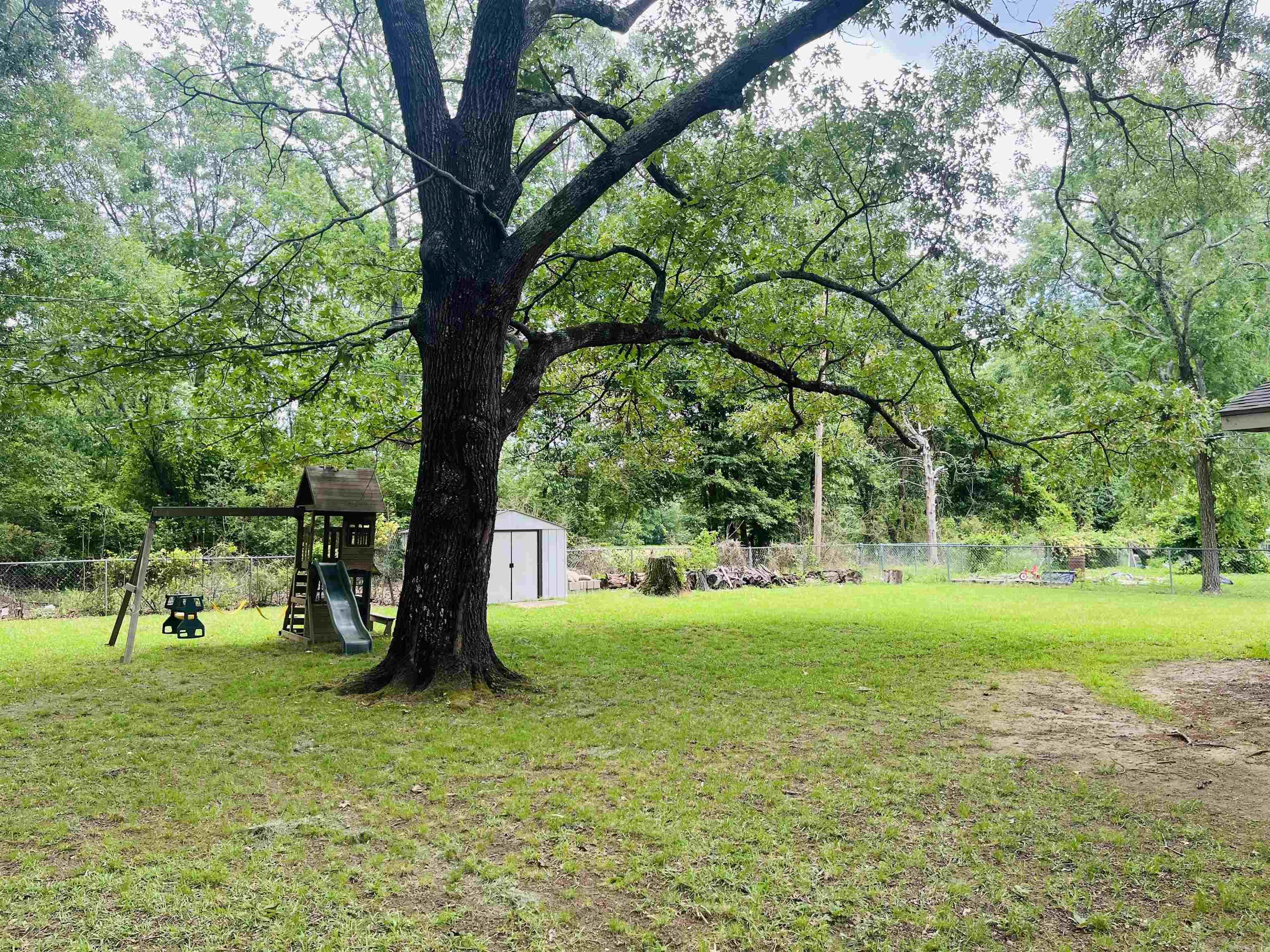 407  Elm  Monticello, AR