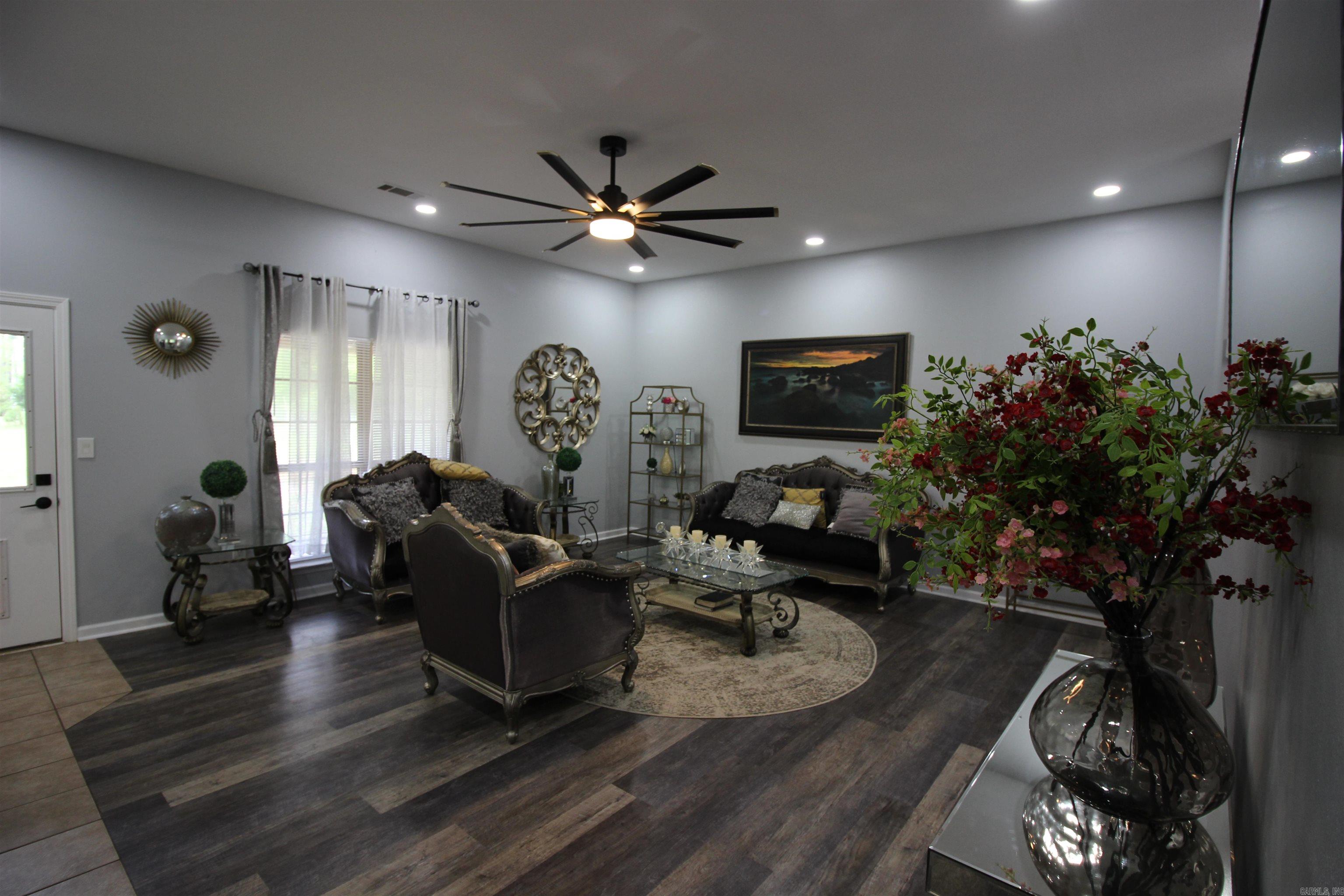 24076 Gracie Layne Lane Bauxite, AR 72011