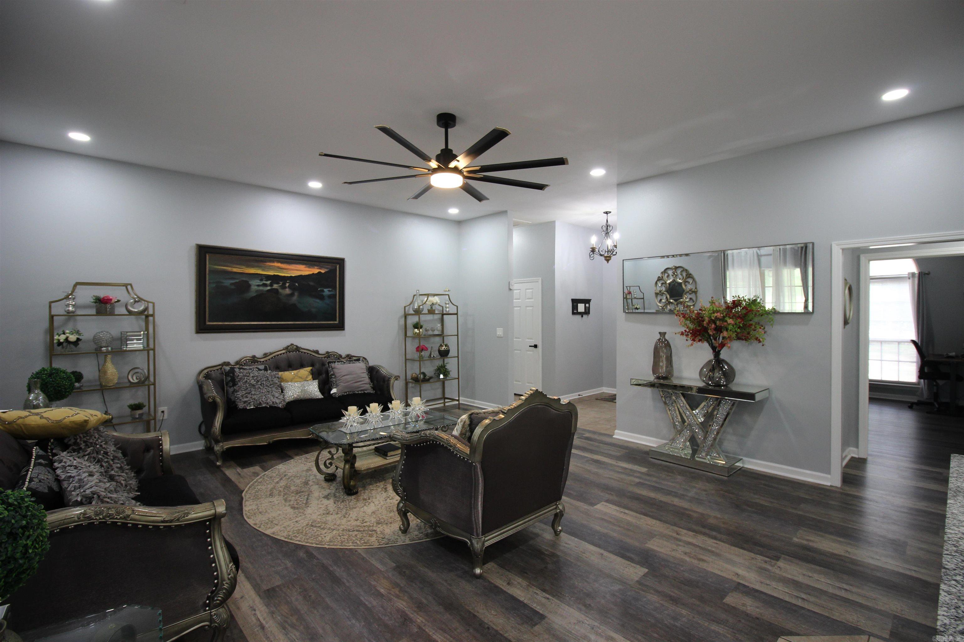 24076 Gracie Layne Lane Bauxite, AR 72011