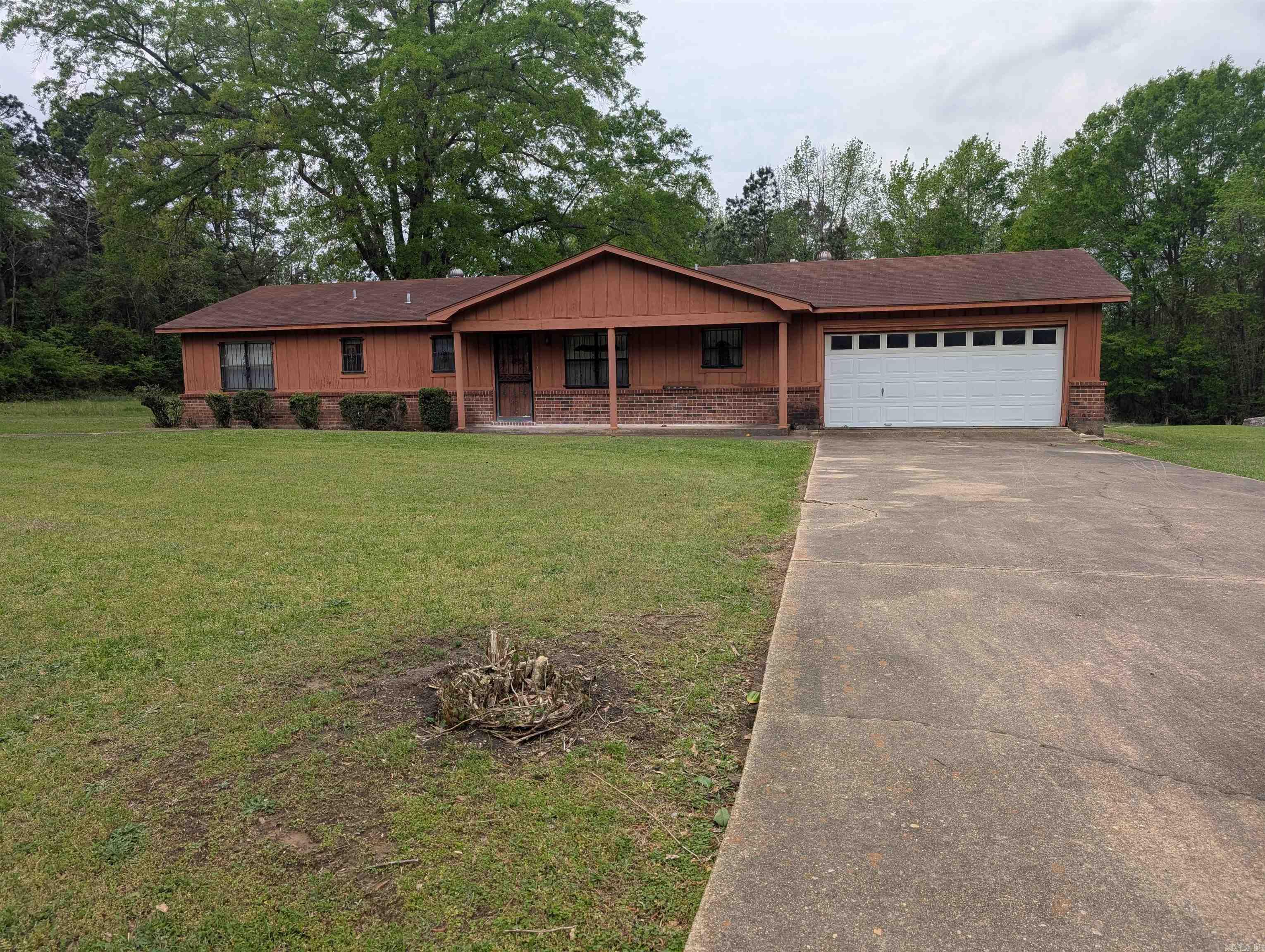 3062  Mount Holly Rd  Camden, AR