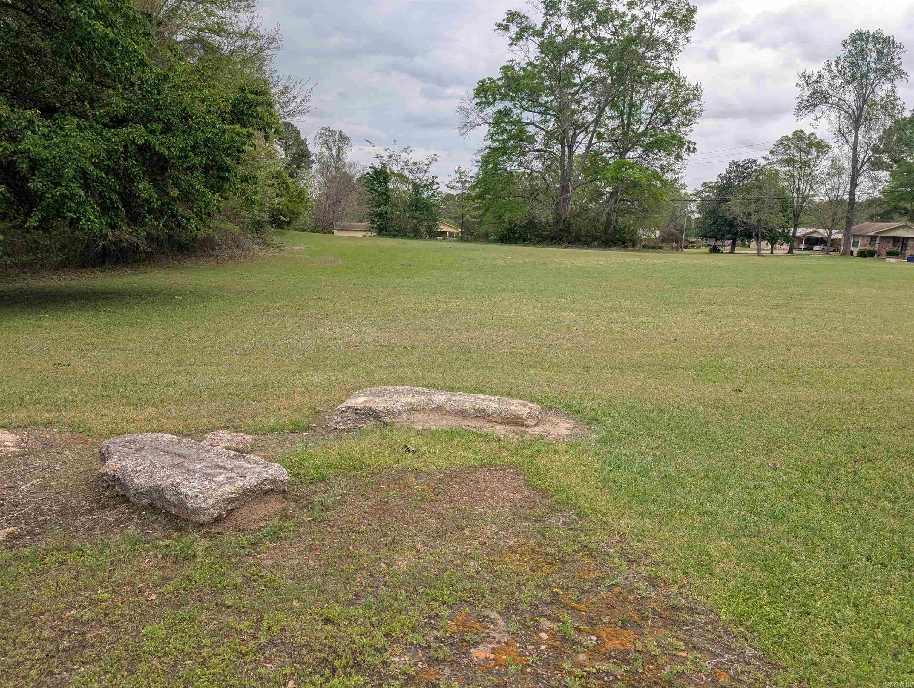 3062  Mount Holly Rd  Camden, AR