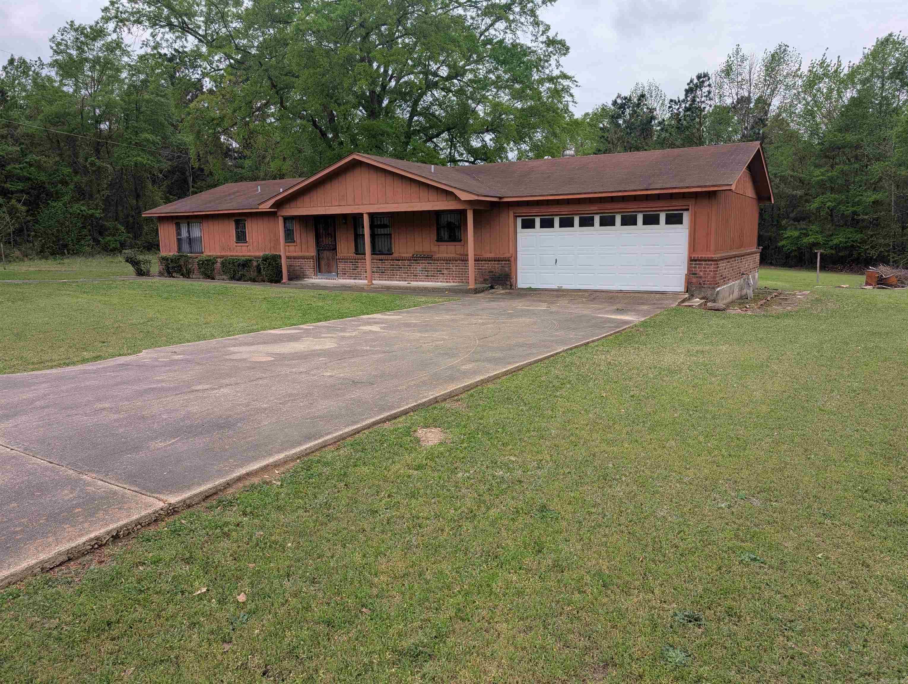 3062  Mount Holly Rd  Camden, AR