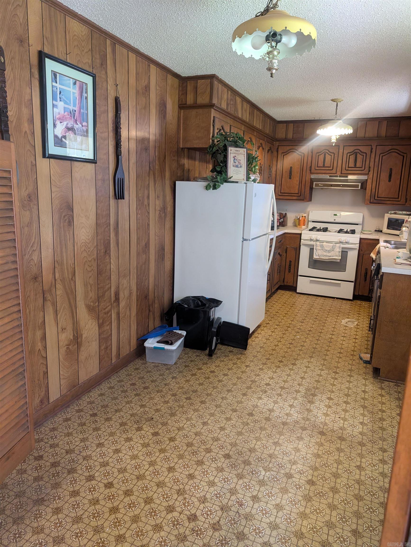 3062  Mount Holly Rd  Camden, AR