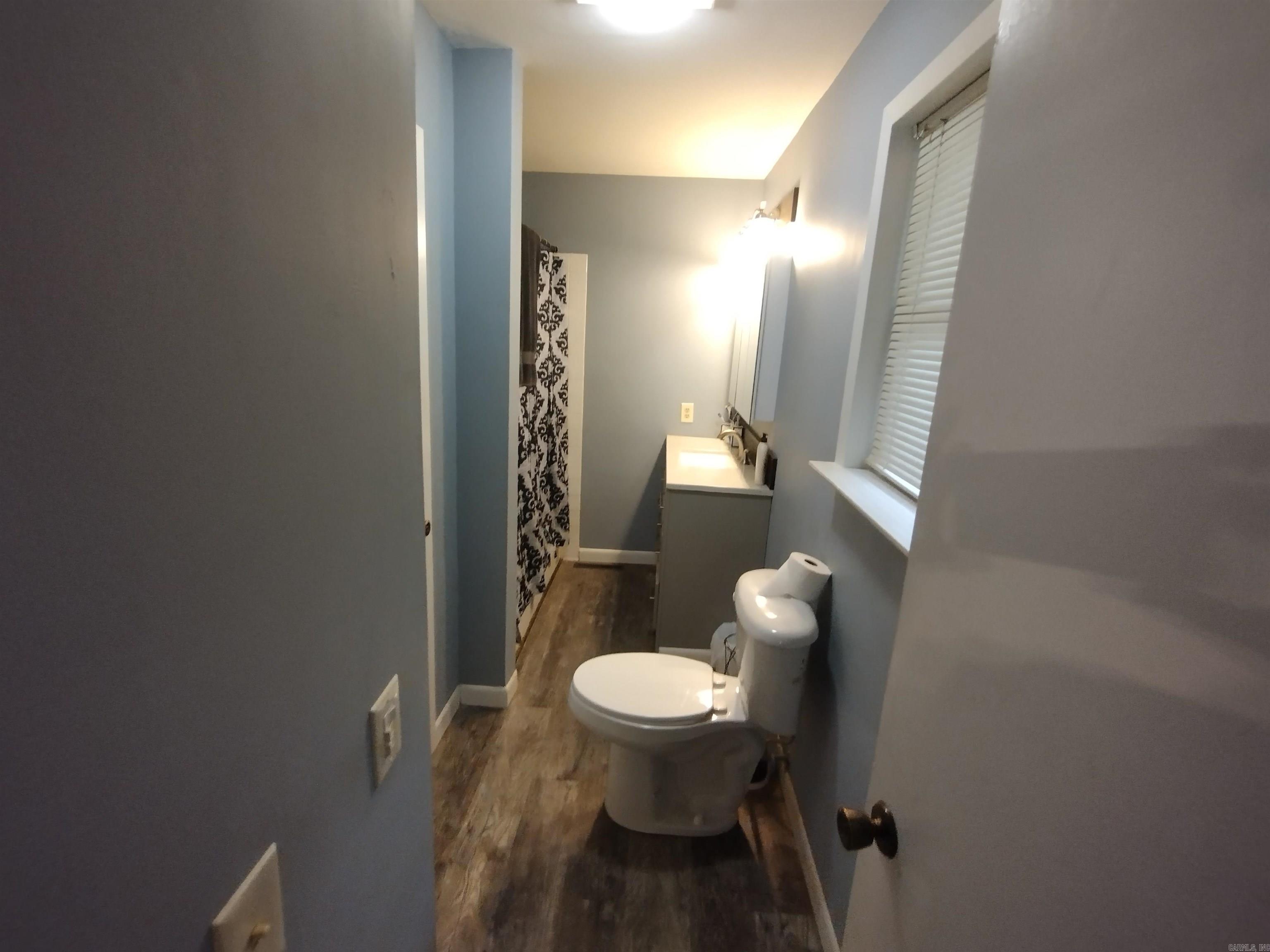 589  N Ridgeview  Mountain View, AR