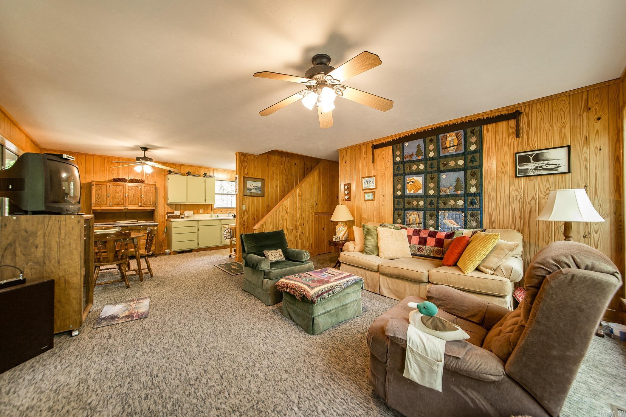 143 Hurricane Dr. Greers Ferry, AR 72067