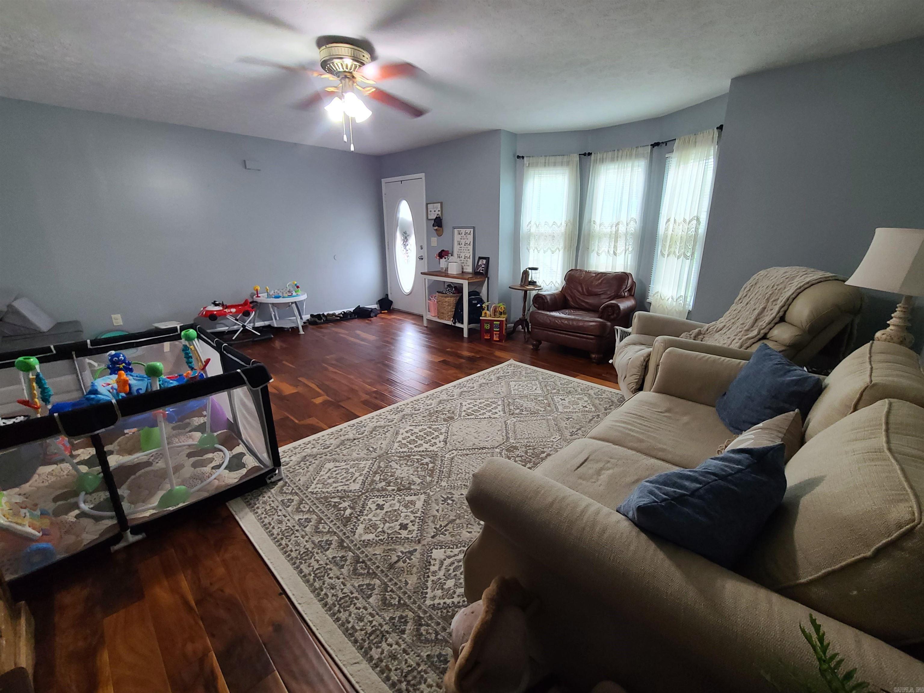 595 S Houston  Piggott, AR