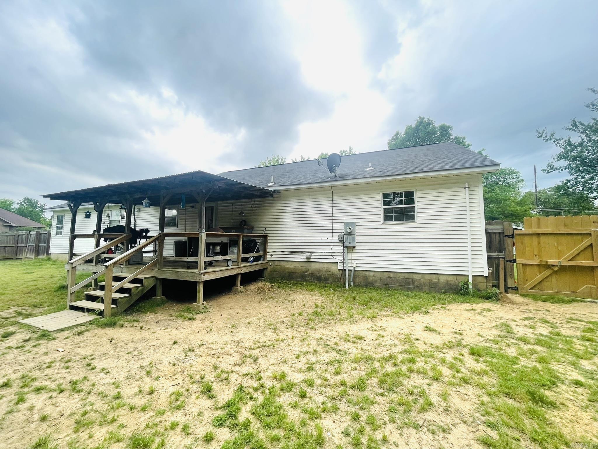 1012 1/2  Pioneer Road  Searcy, AR