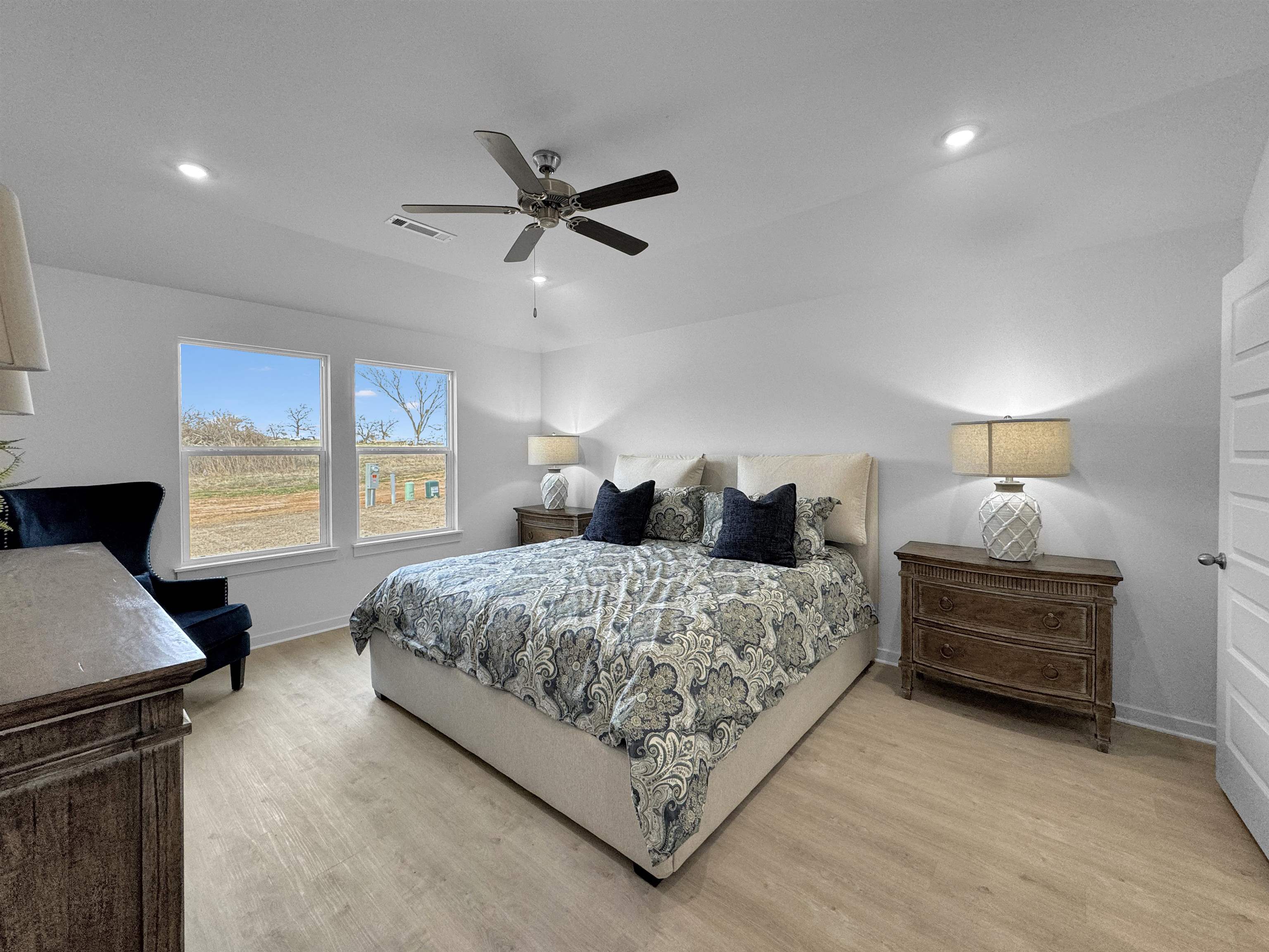 117 E Fredonia  Mayflower, AR