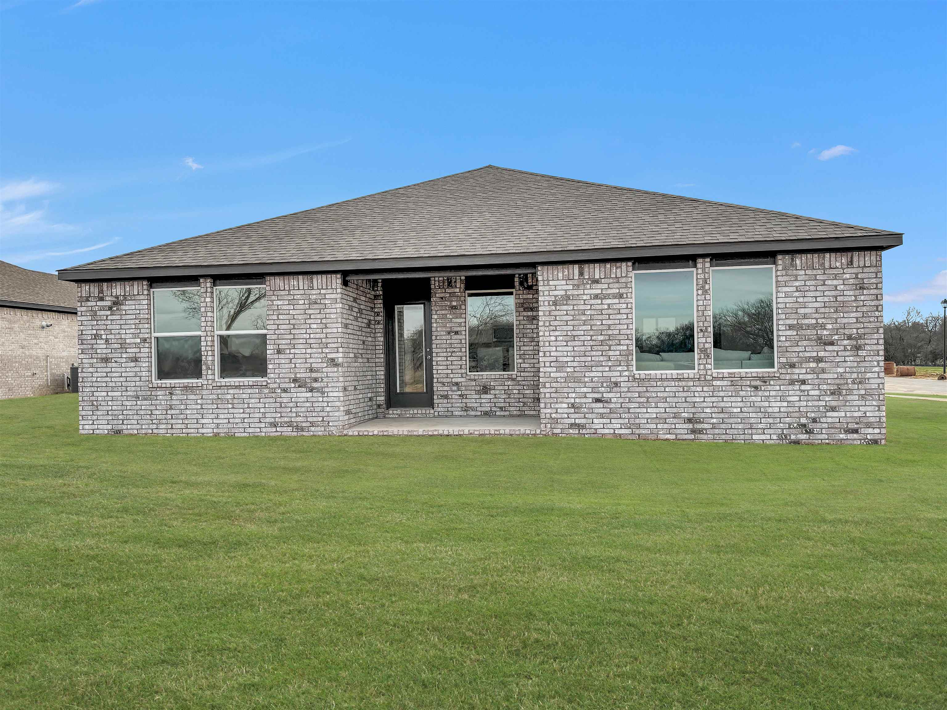 117 E Fredonia  Mayflower, AR