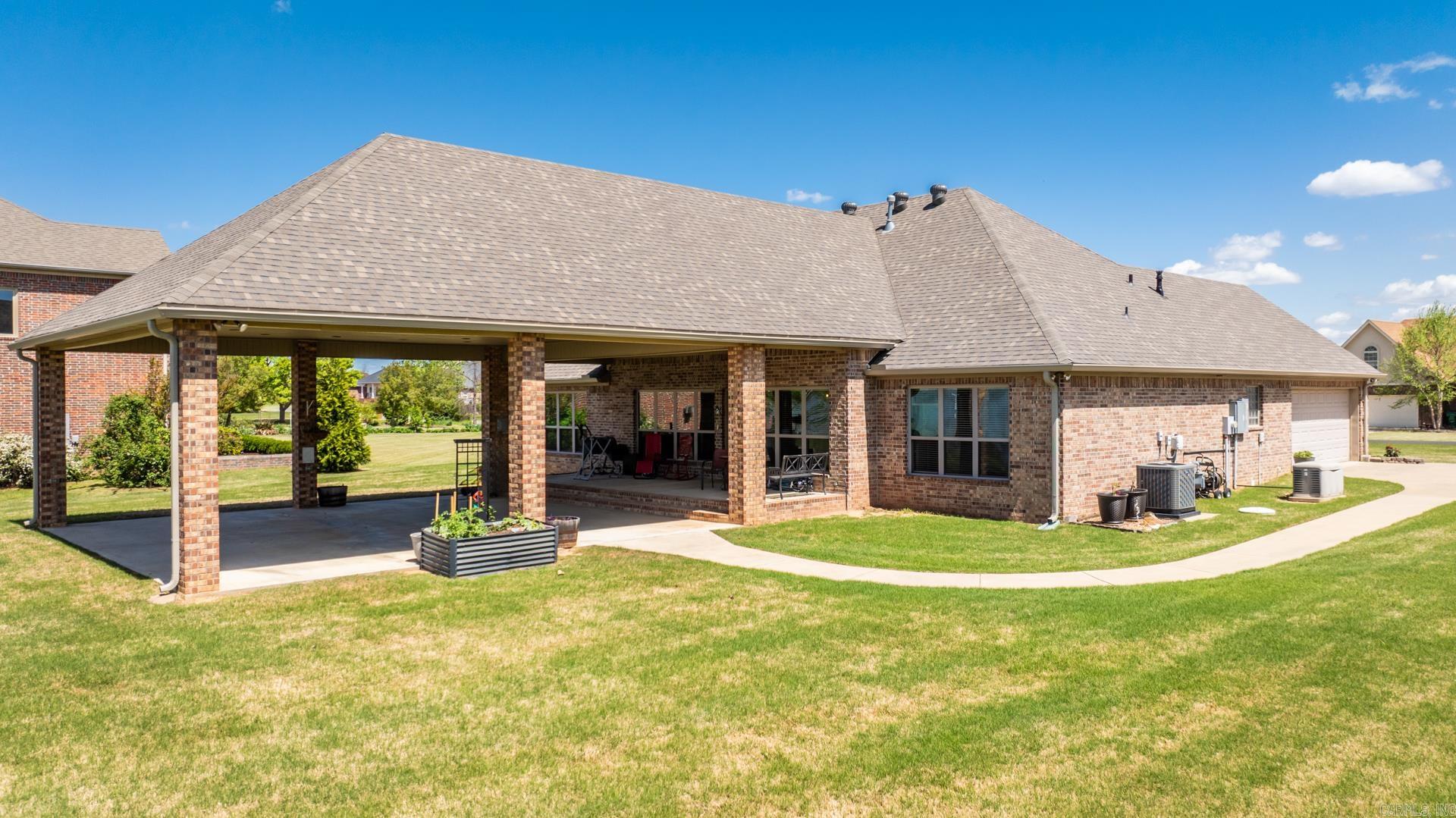 6  River Road Drive East  Mayflower, AR