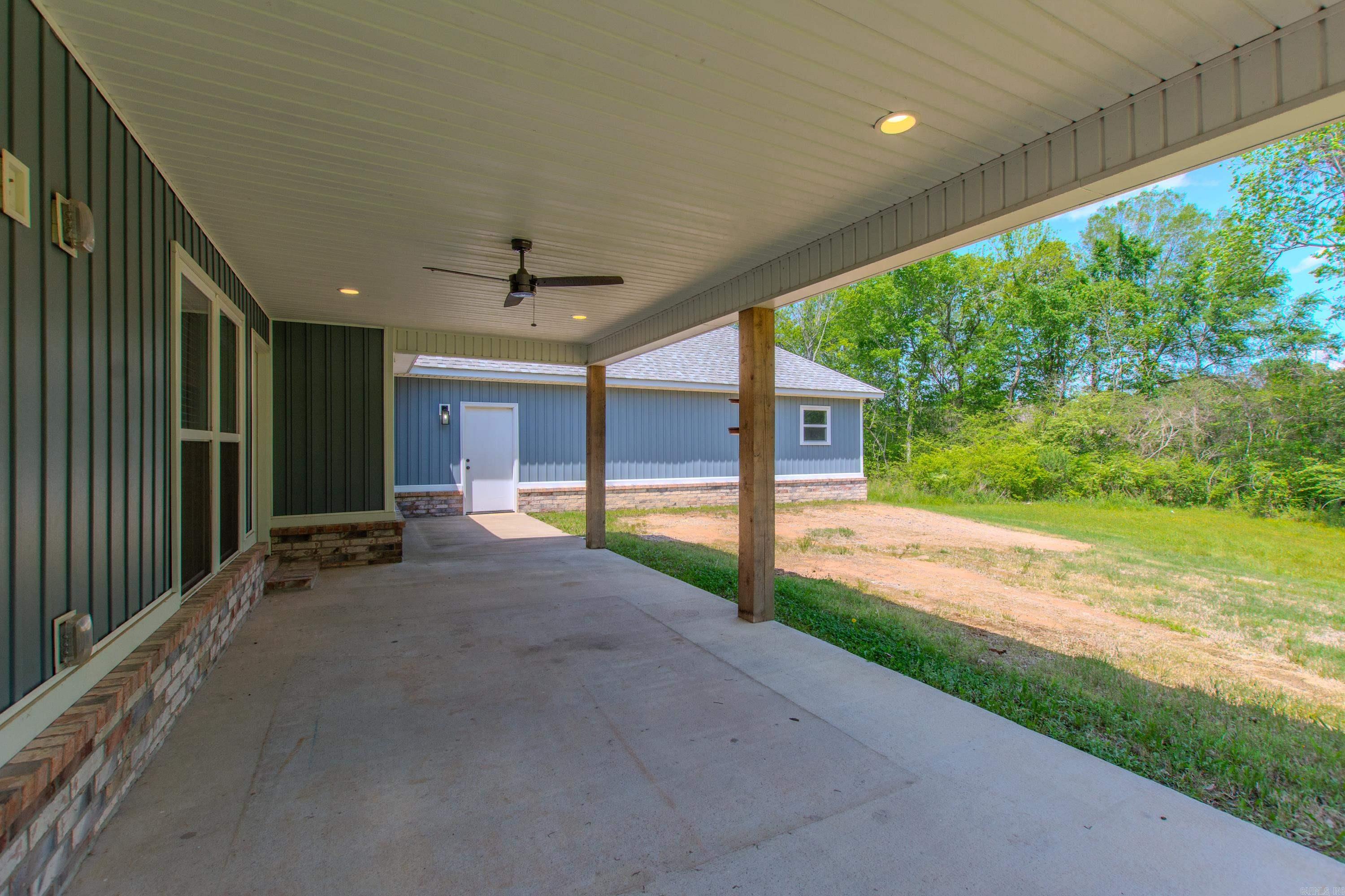 2100  Ferndale Cove  Alexander, AR