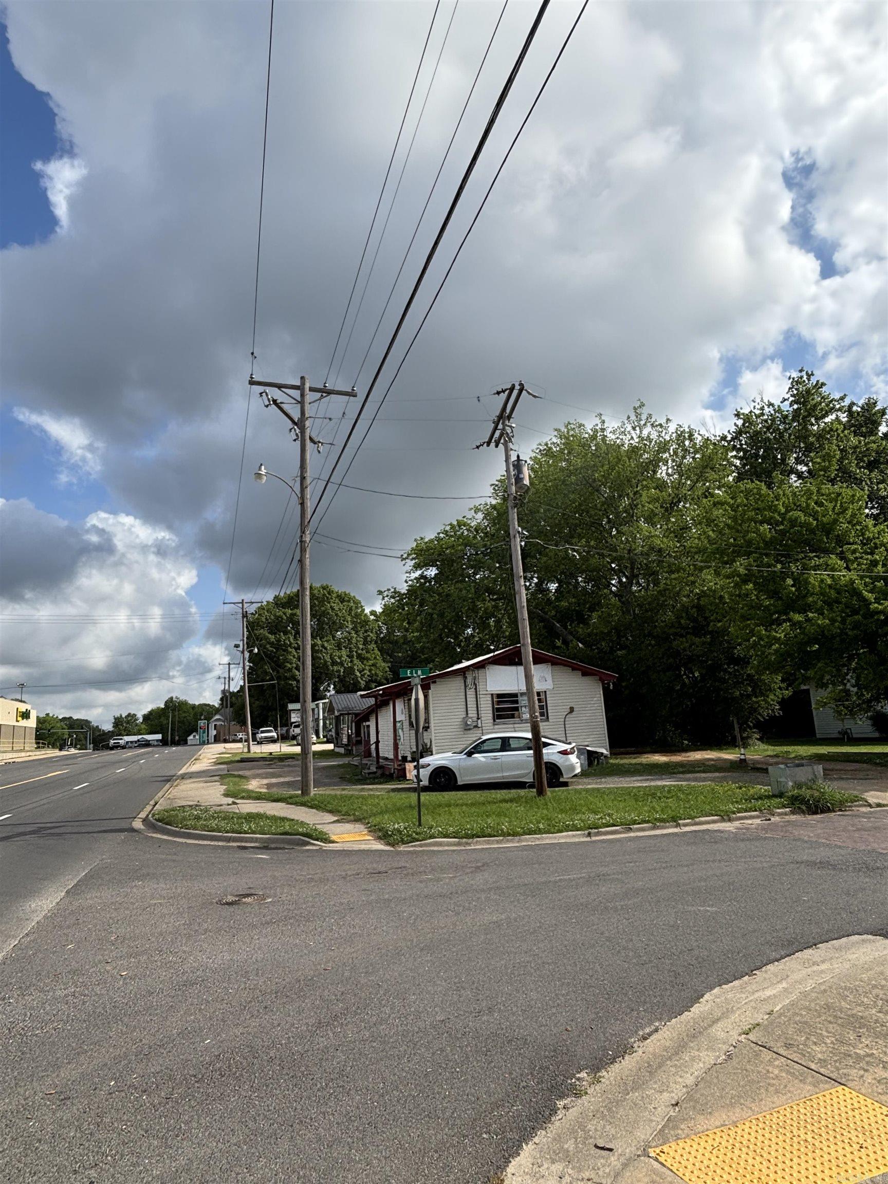 214 N Martin  Warren, AR