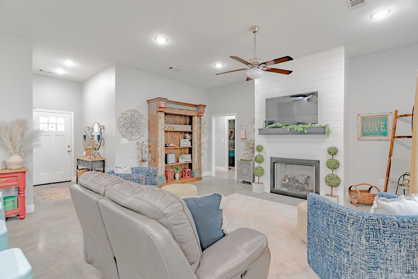 115  Pecan St  Lake City, AR