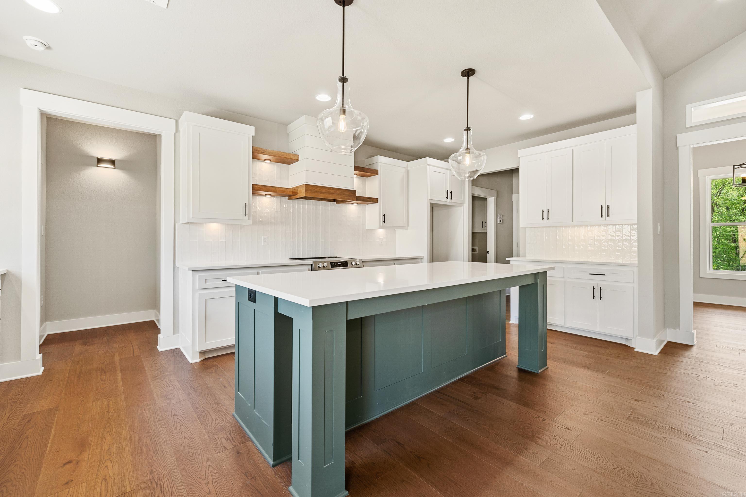 9714  Gunter  Benton, AR