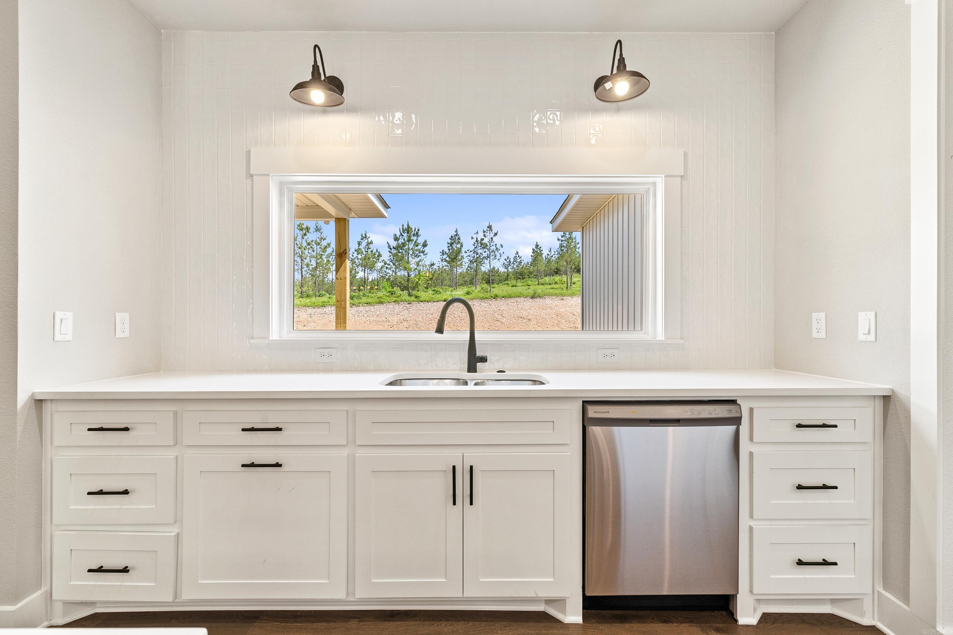 9714  Gunter  Benton, AR