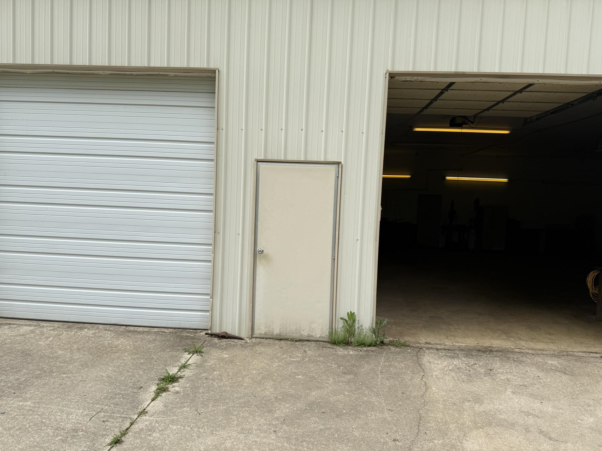 13776 E 56 HWY Ash Flat, AR 72513