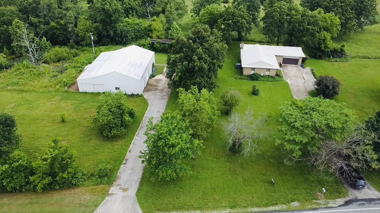 13776 E 56 HWY  Ash Flat, AR