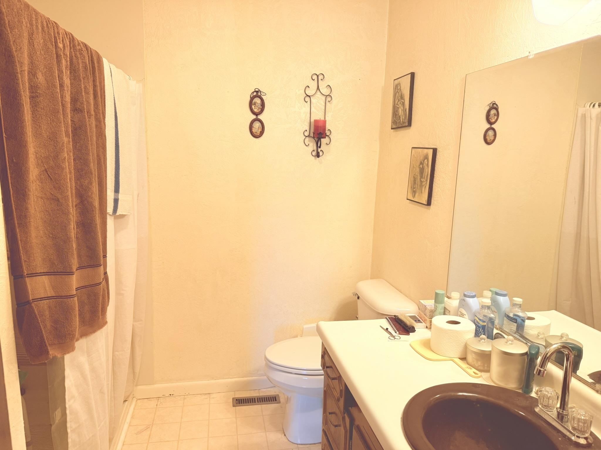 13776 E 56 HWY Ash Flat, AR 72513