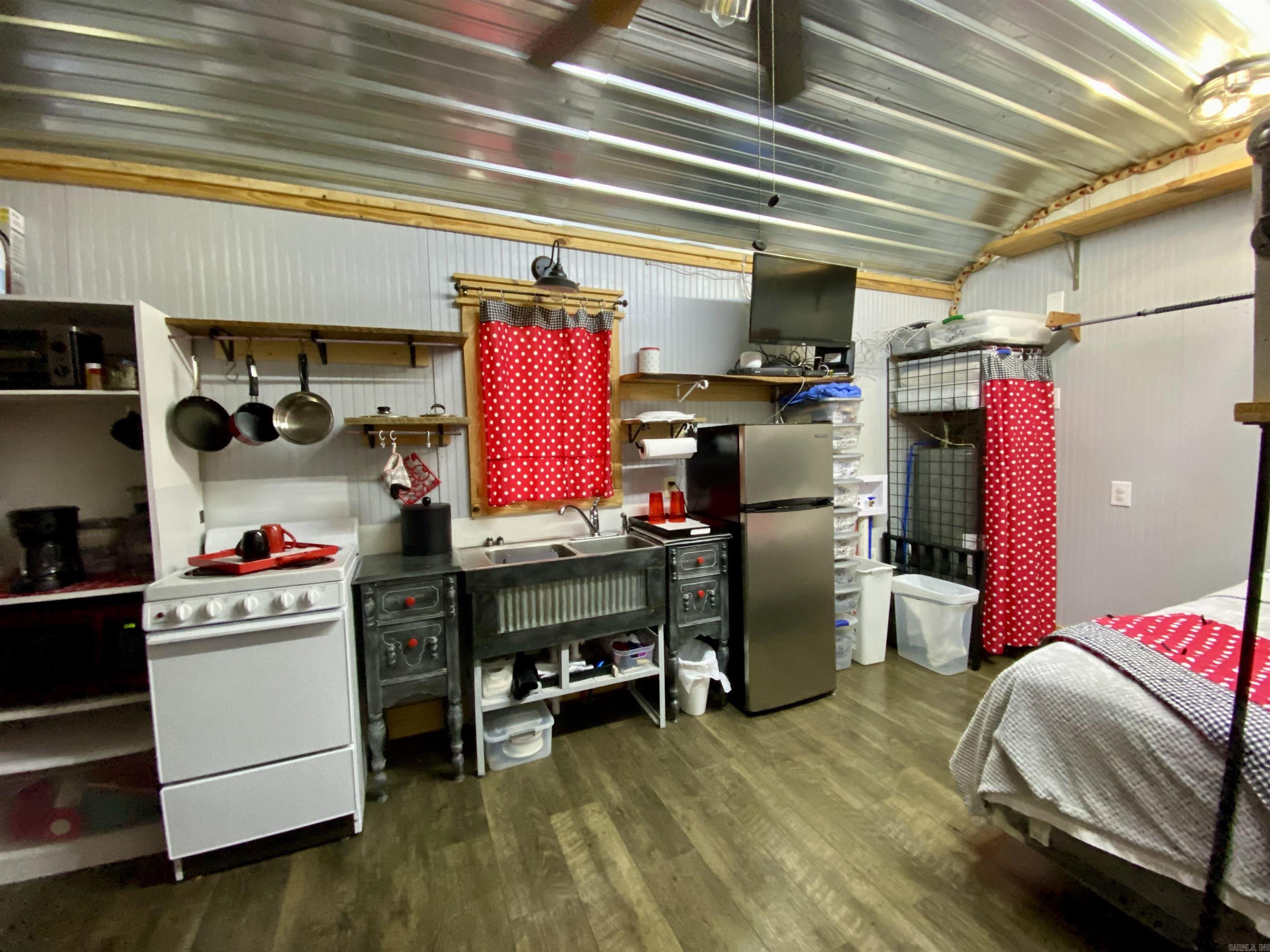 211  Valley  Heber Springs, AR