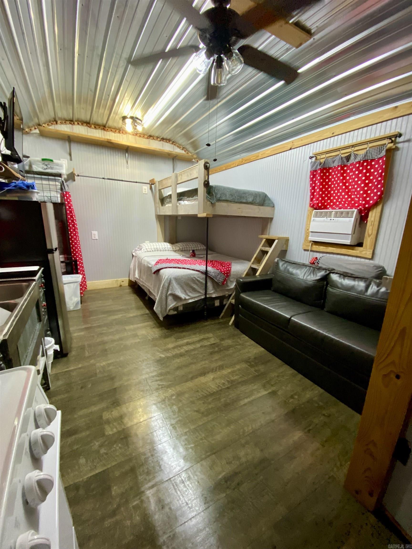211  Valley  Heber Springs, AR