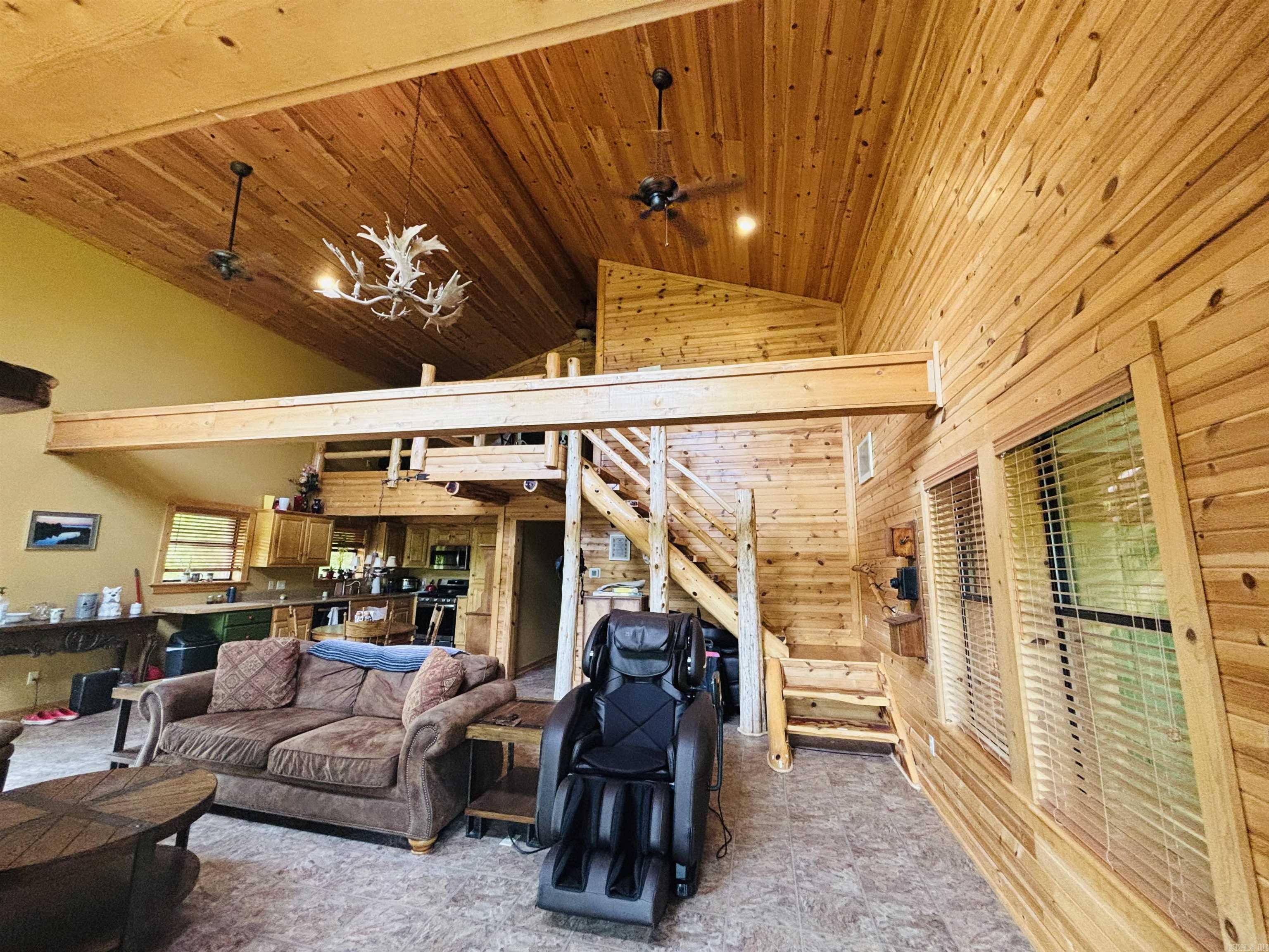 108  Georgia  Mountain View, AR
