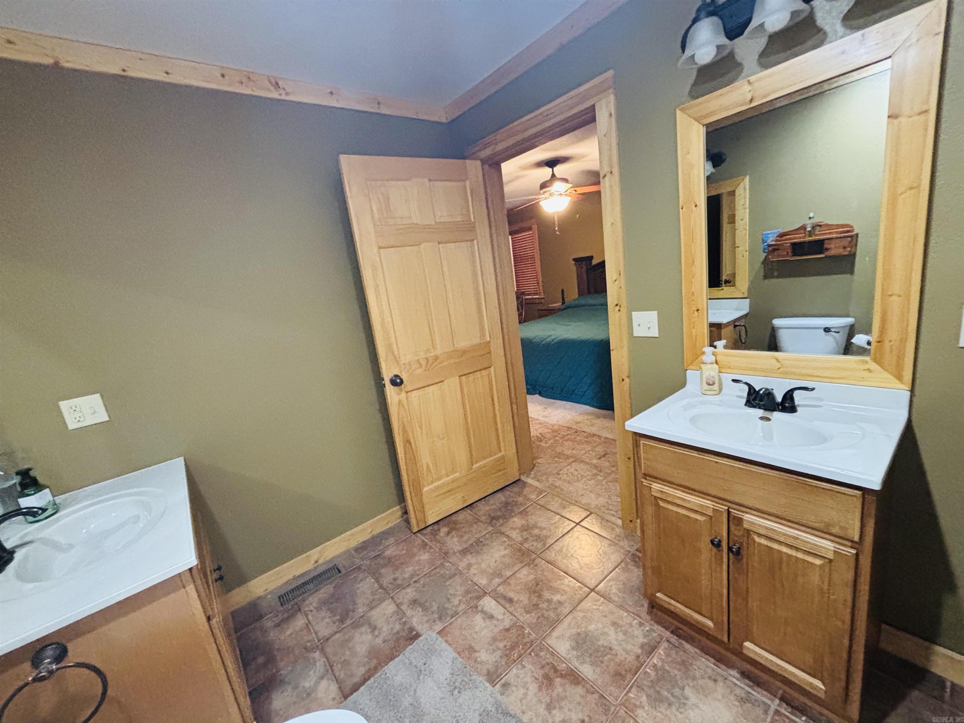 108  Georgia  Mountain View, AR