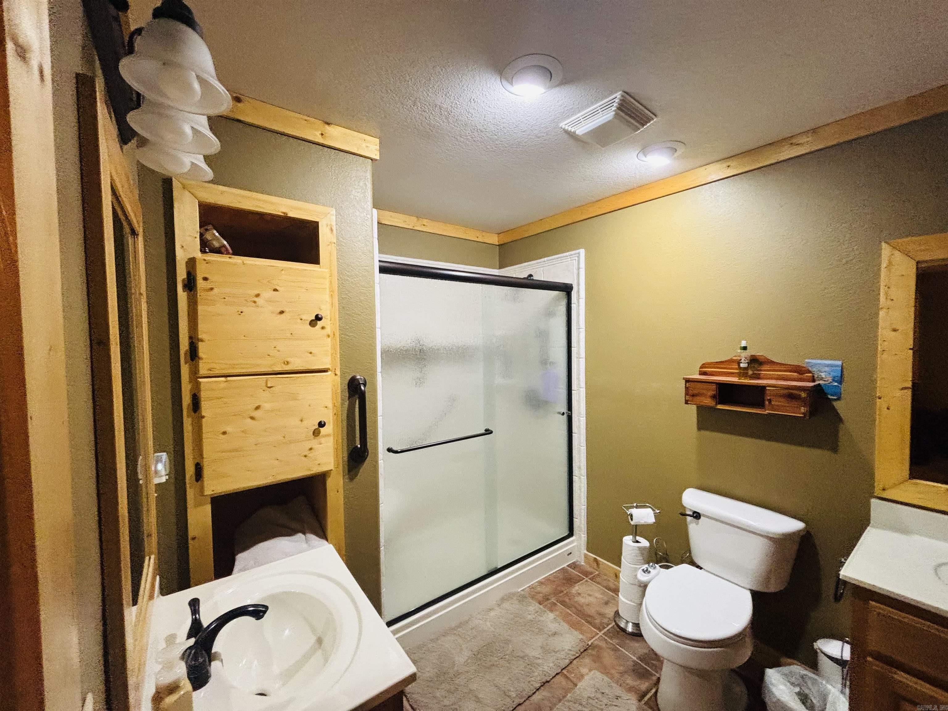 108  Georgia  Mountain View, AR