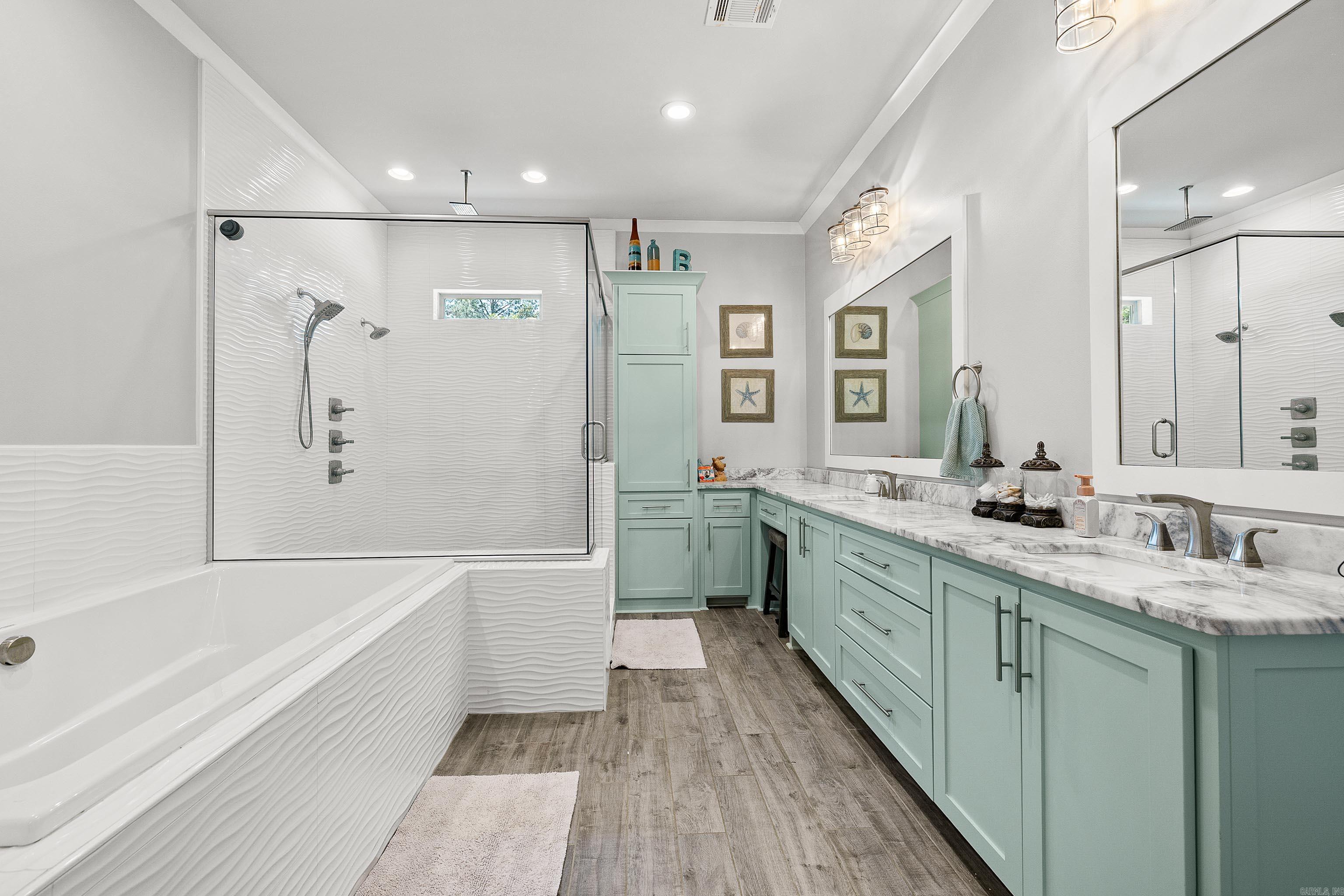 6025  Lodestone  Alexander, AR