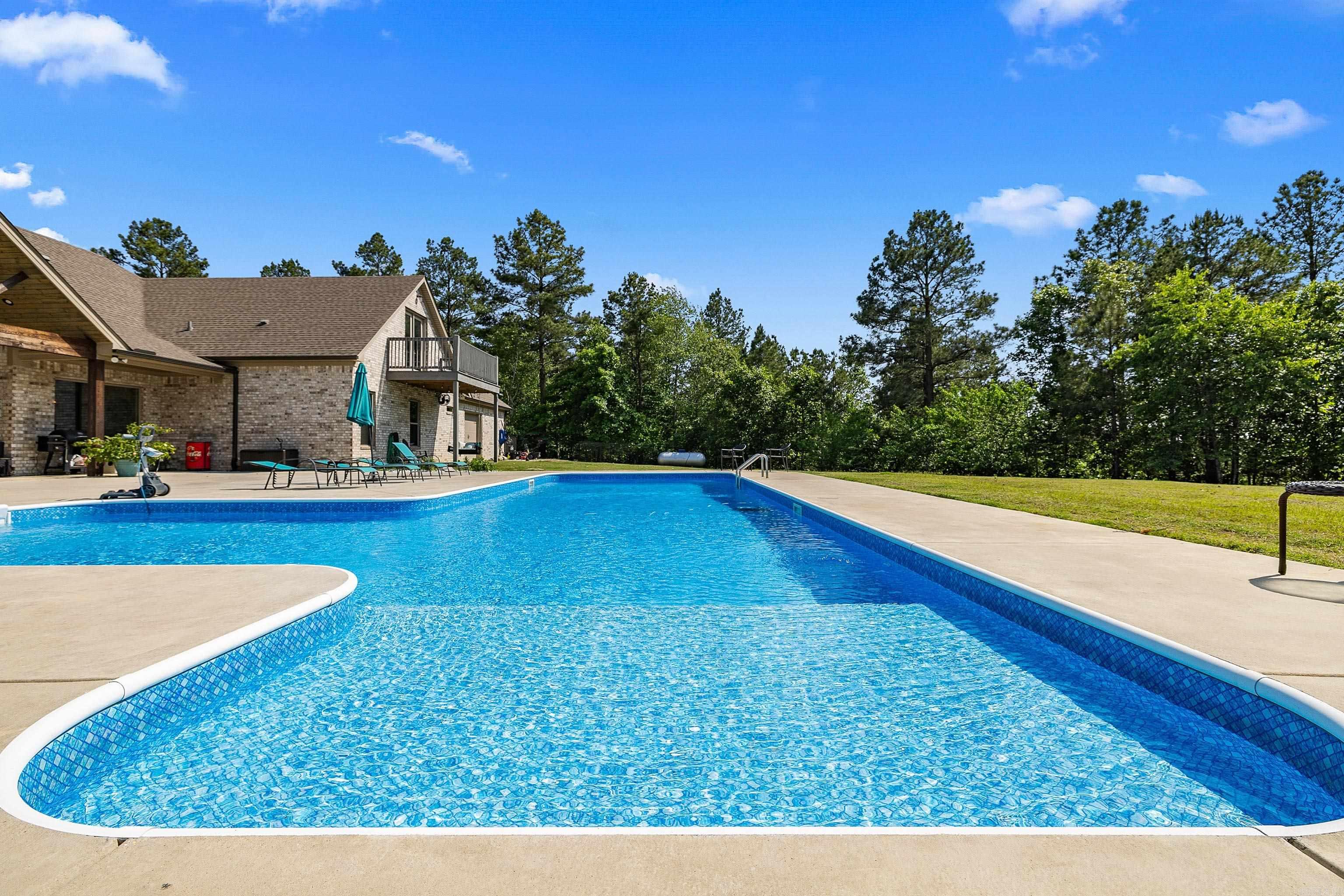 6025  Lodestone  Alexander, AR
