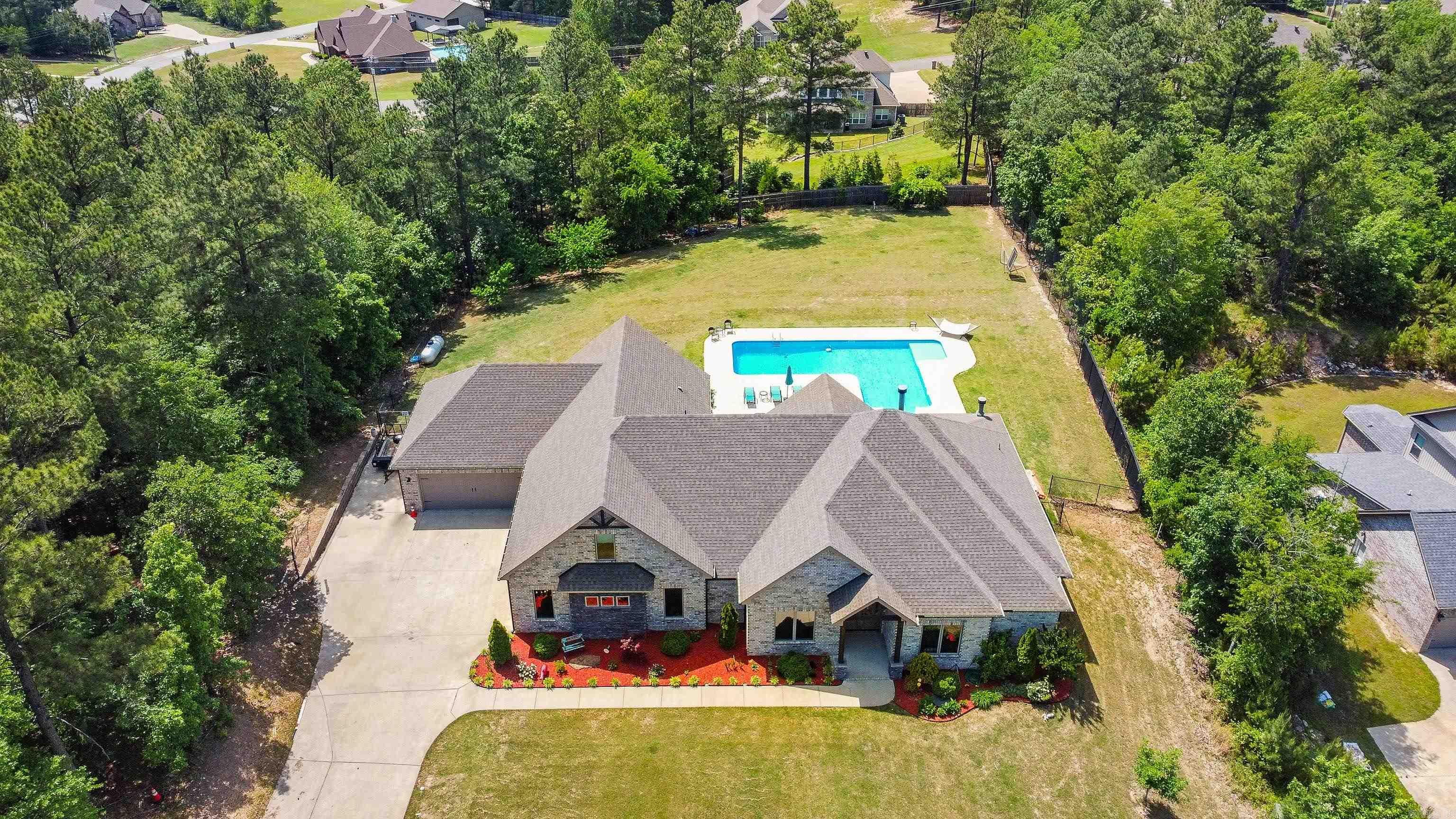6025  Lodestone  Alexander, AR