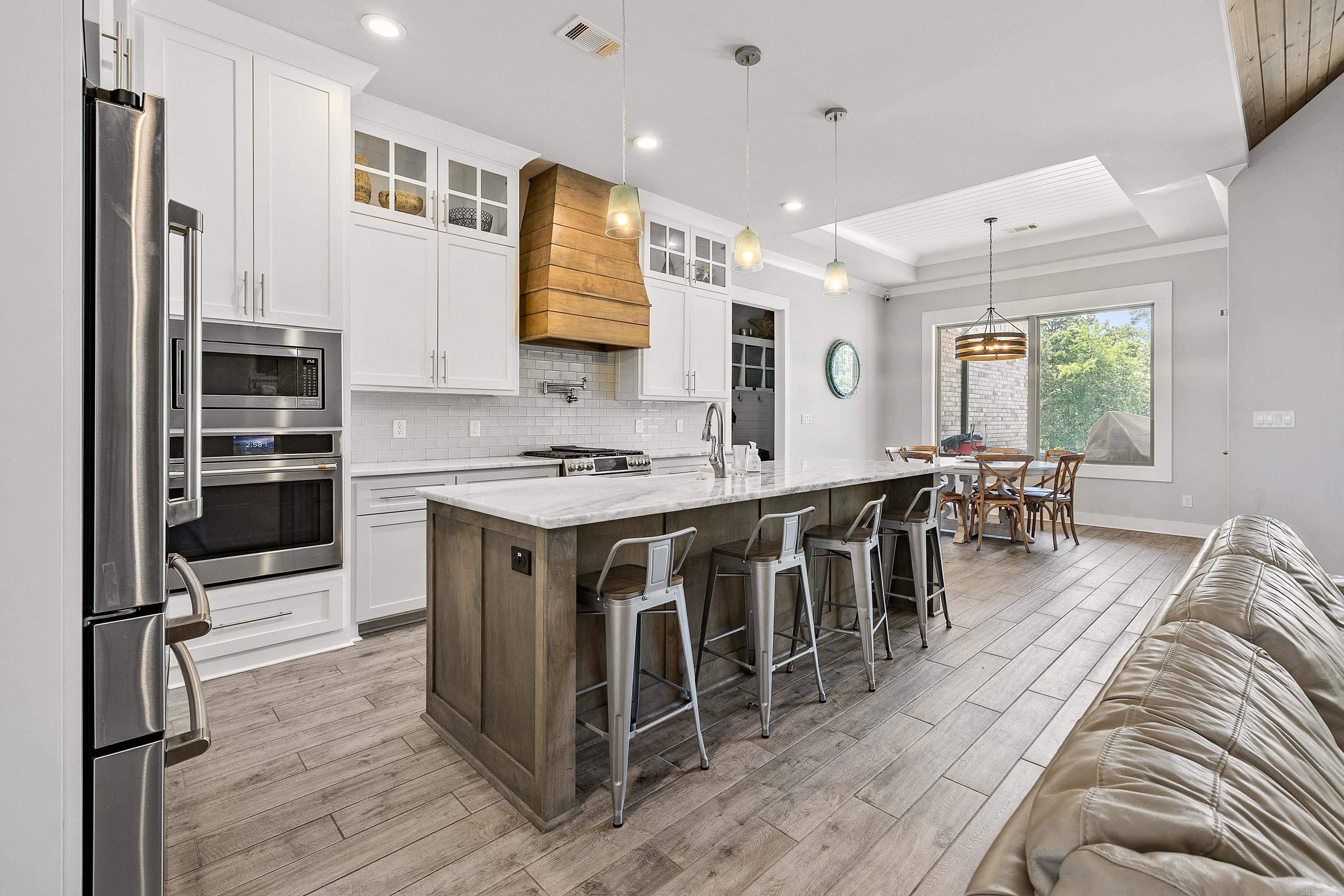 6025  Lodestone  Alexander, AR