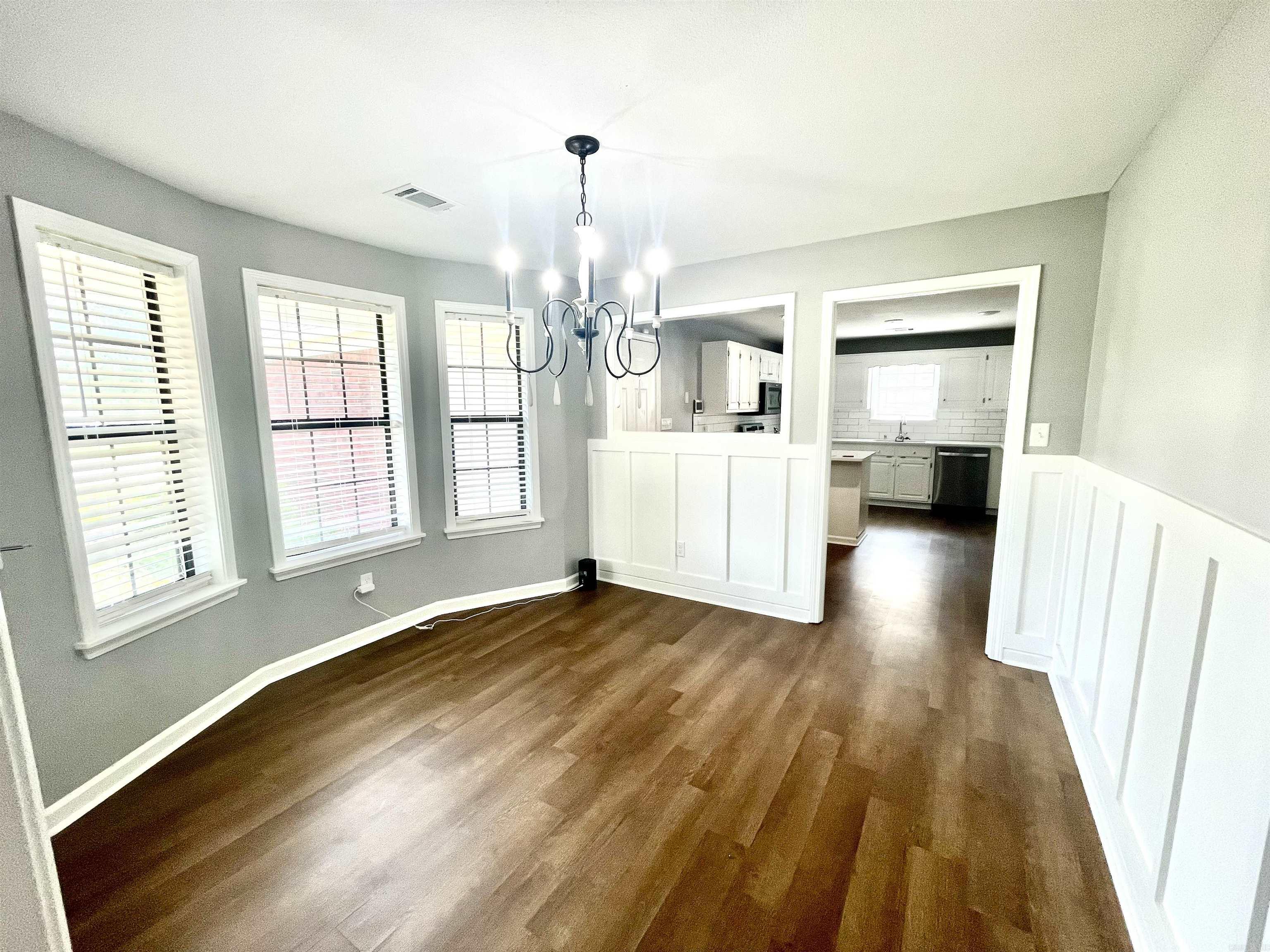 104  LOUIS  Searcy, AR