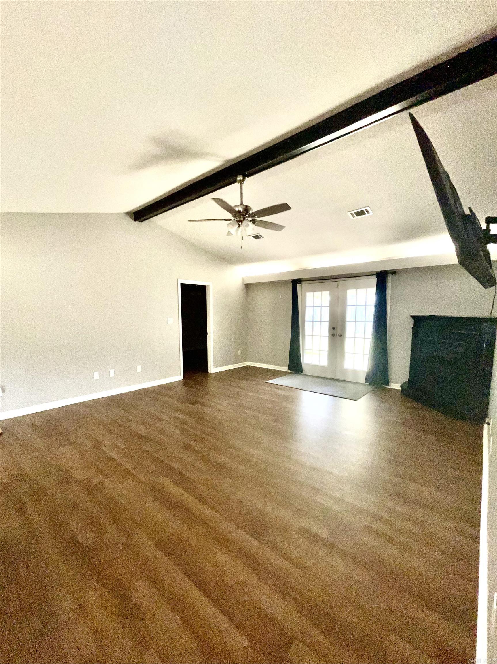 104  LOUIS  Searcy, AR