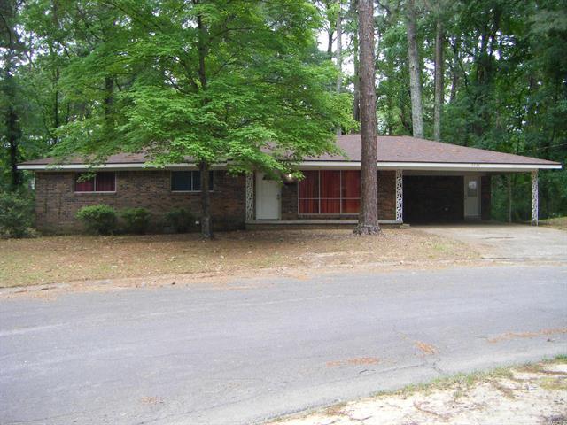 1526  Pine Manor  Arkadelphia, AR