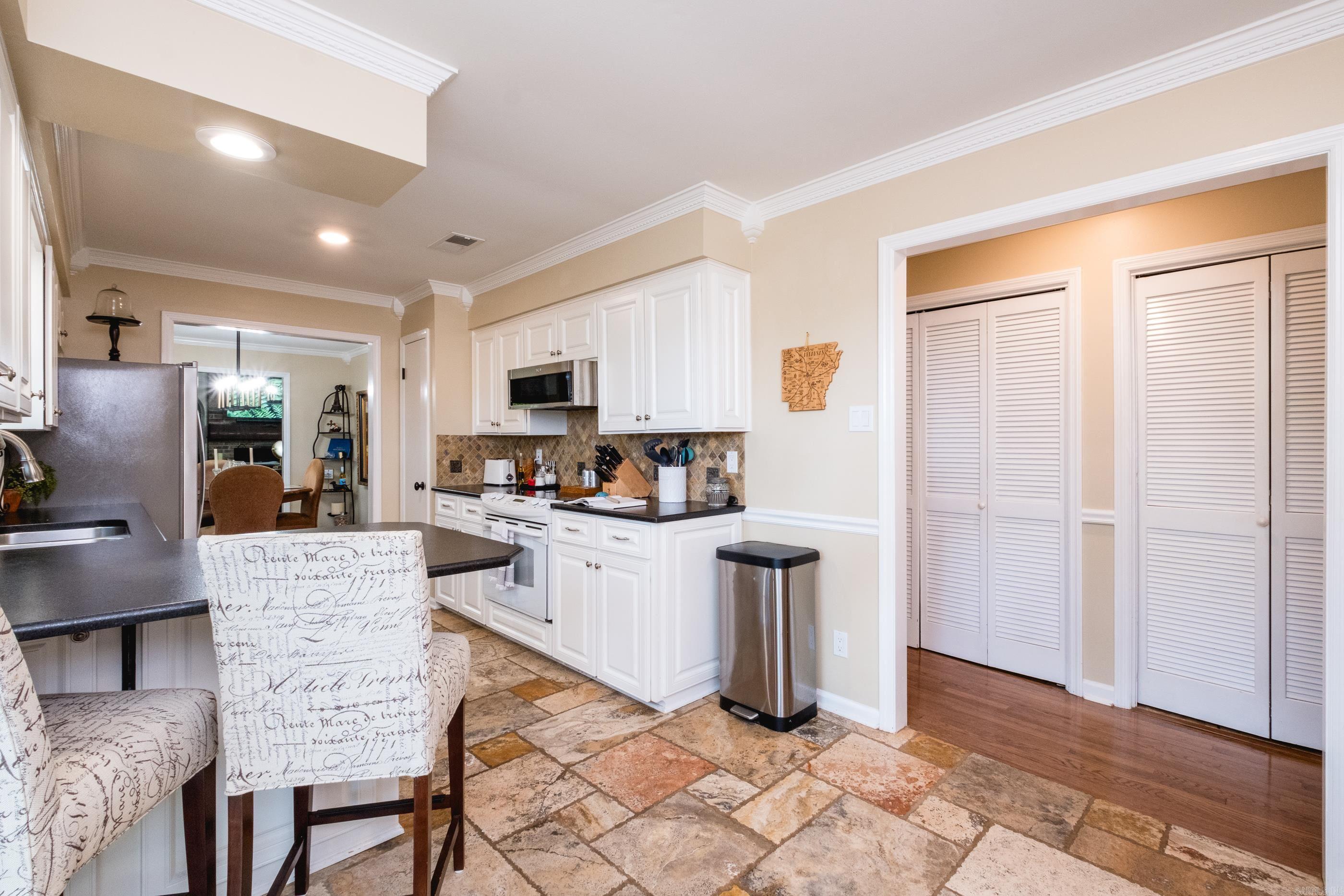1805  Hillsborough  Little Rock, AR