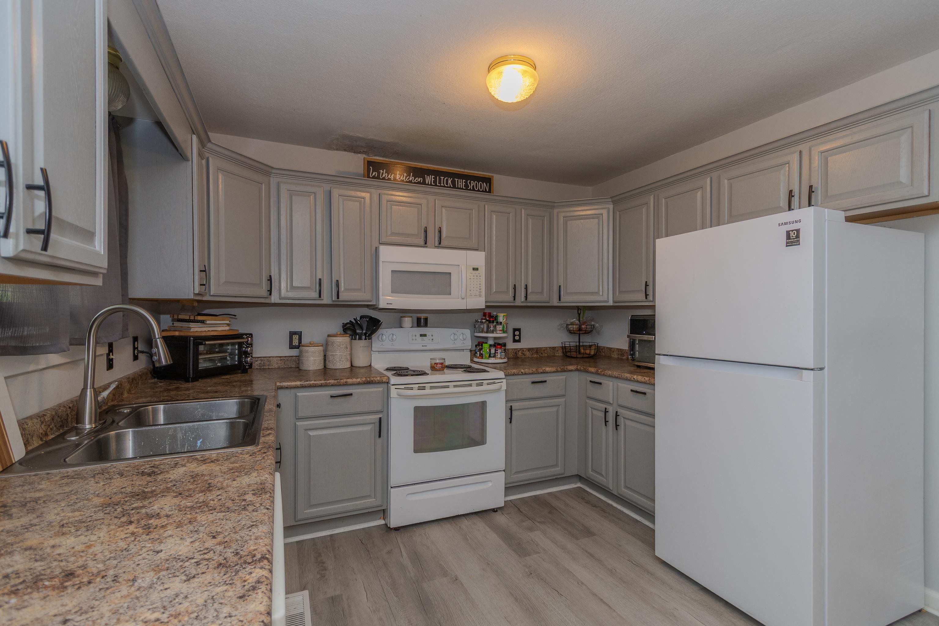518 N 9 1/2  Paragould, AR