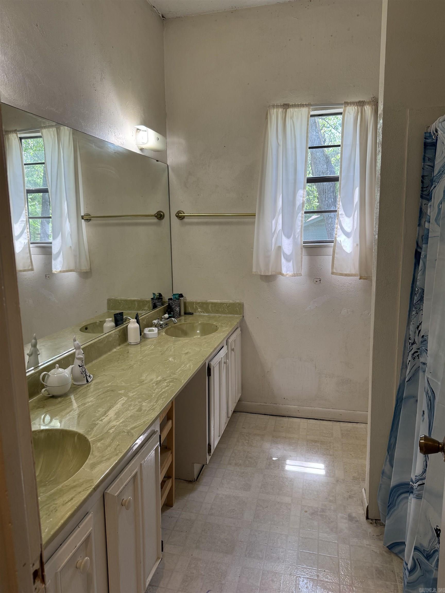 816  Rosewood  Benton, AR