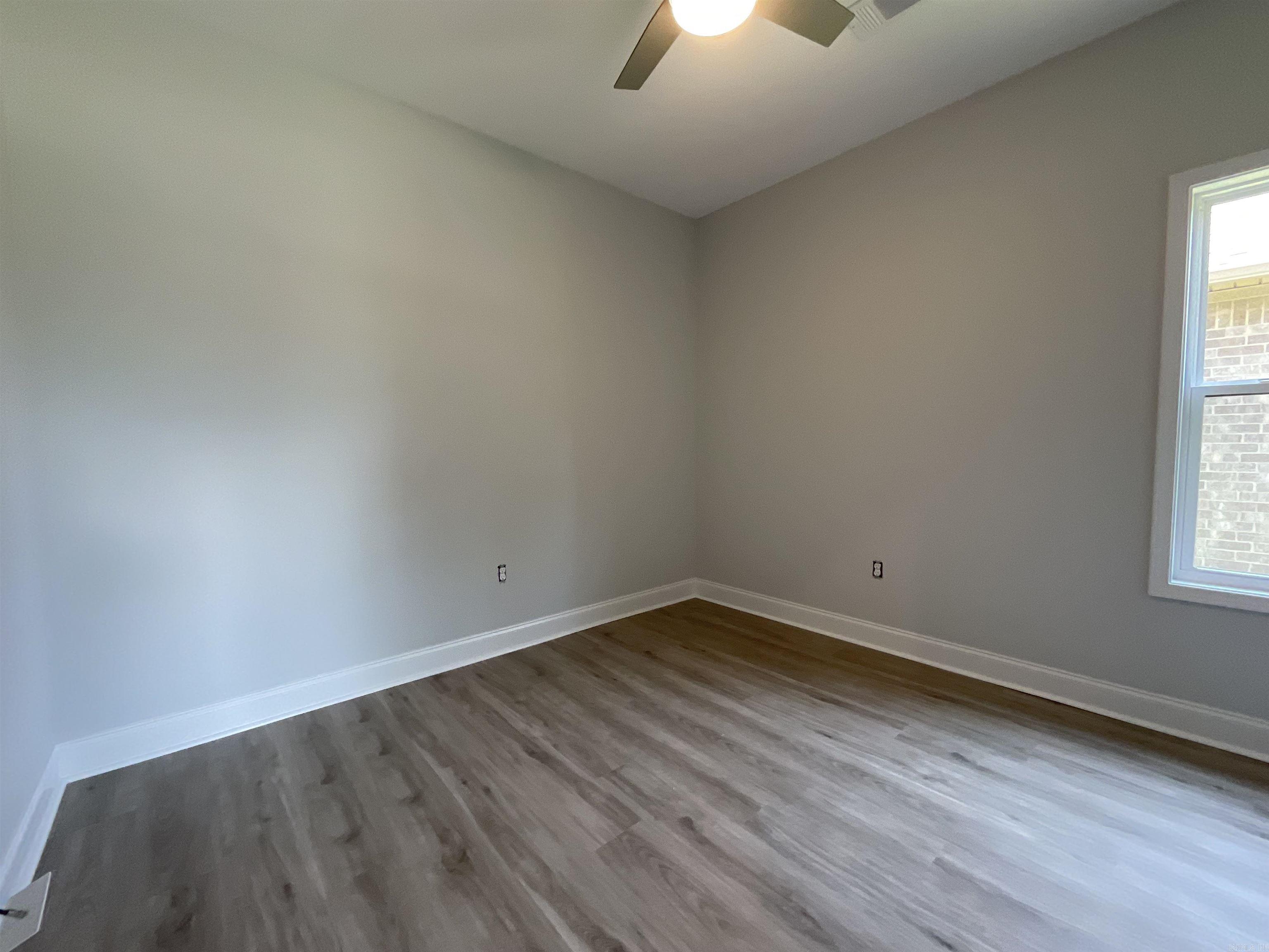 1009 N Jeff Davis  Jacksonville, AR