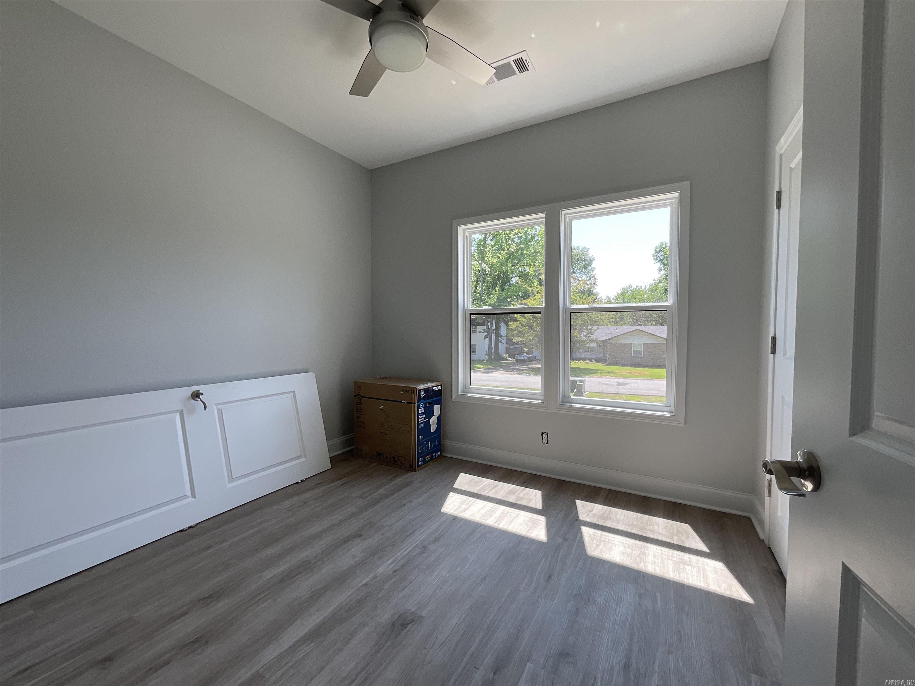 1009 N Jeff Davis  Jacksonville, AR