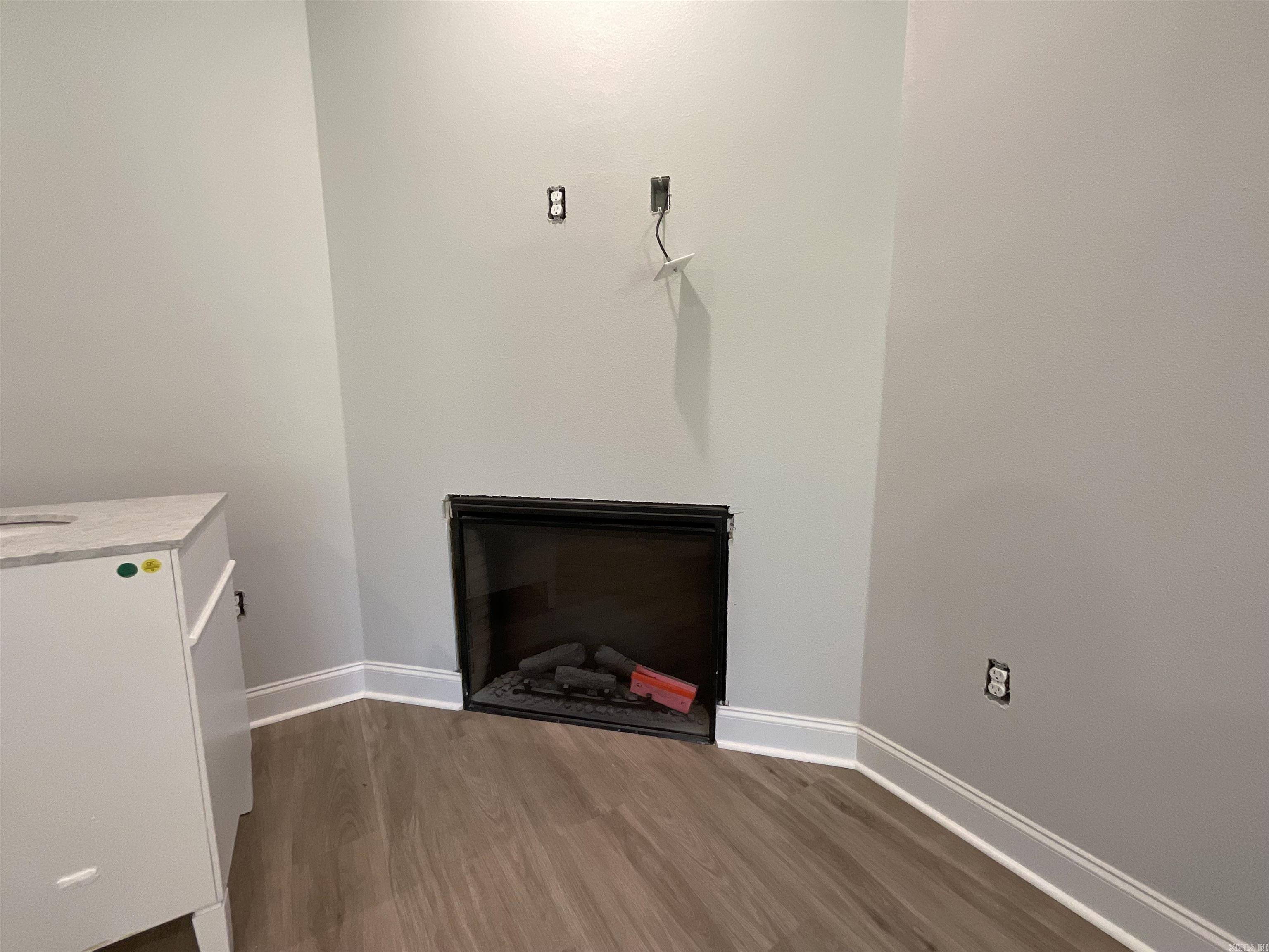 1009 N Jeff Davis  Jacksonville, AR
