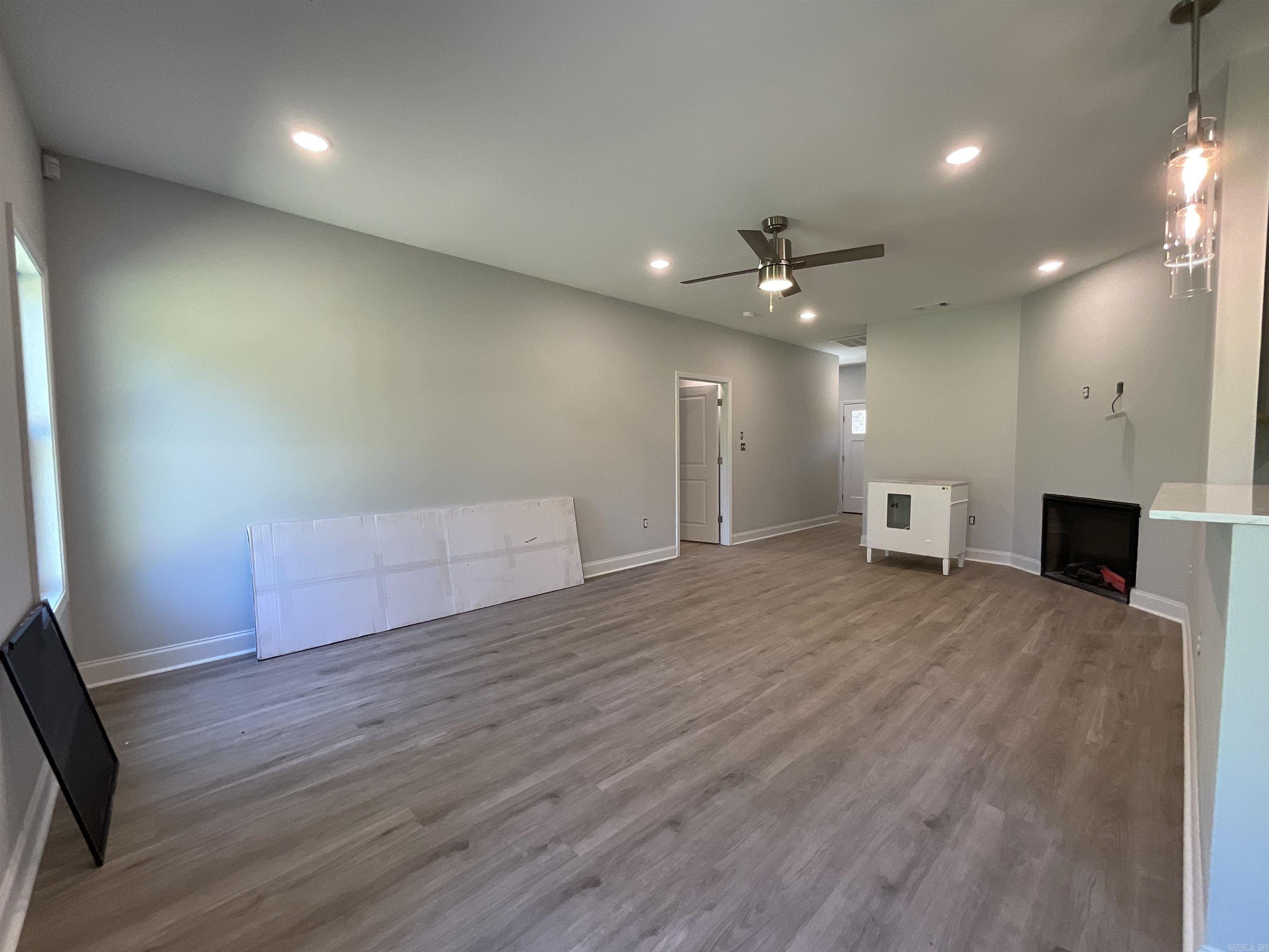 1009 N Jeff Davis  Jacksonville, AR